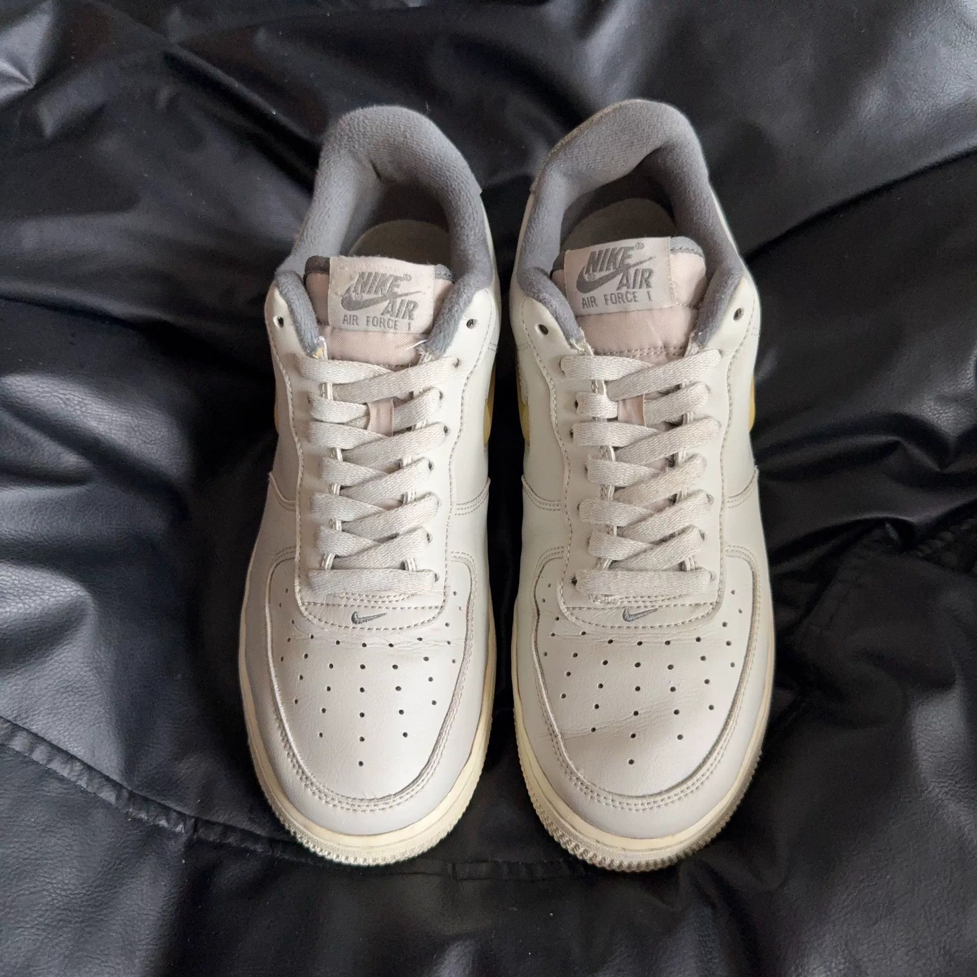 Nike Nike Clear Lowtop Sneakers 42 Men Size US 9 / EU 42 - 2 Thumbnail