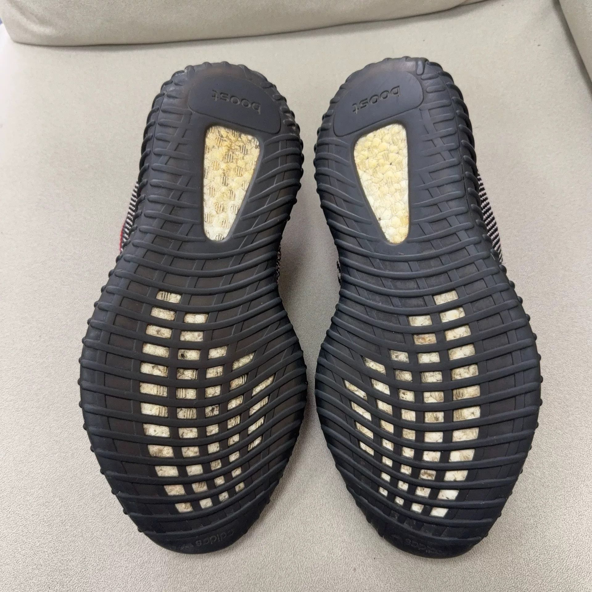 Yeezy Yeezy Black Lowtop Sneakers 45 Men Size US 11.5 / EU 44-45 - 4 Thumbnail