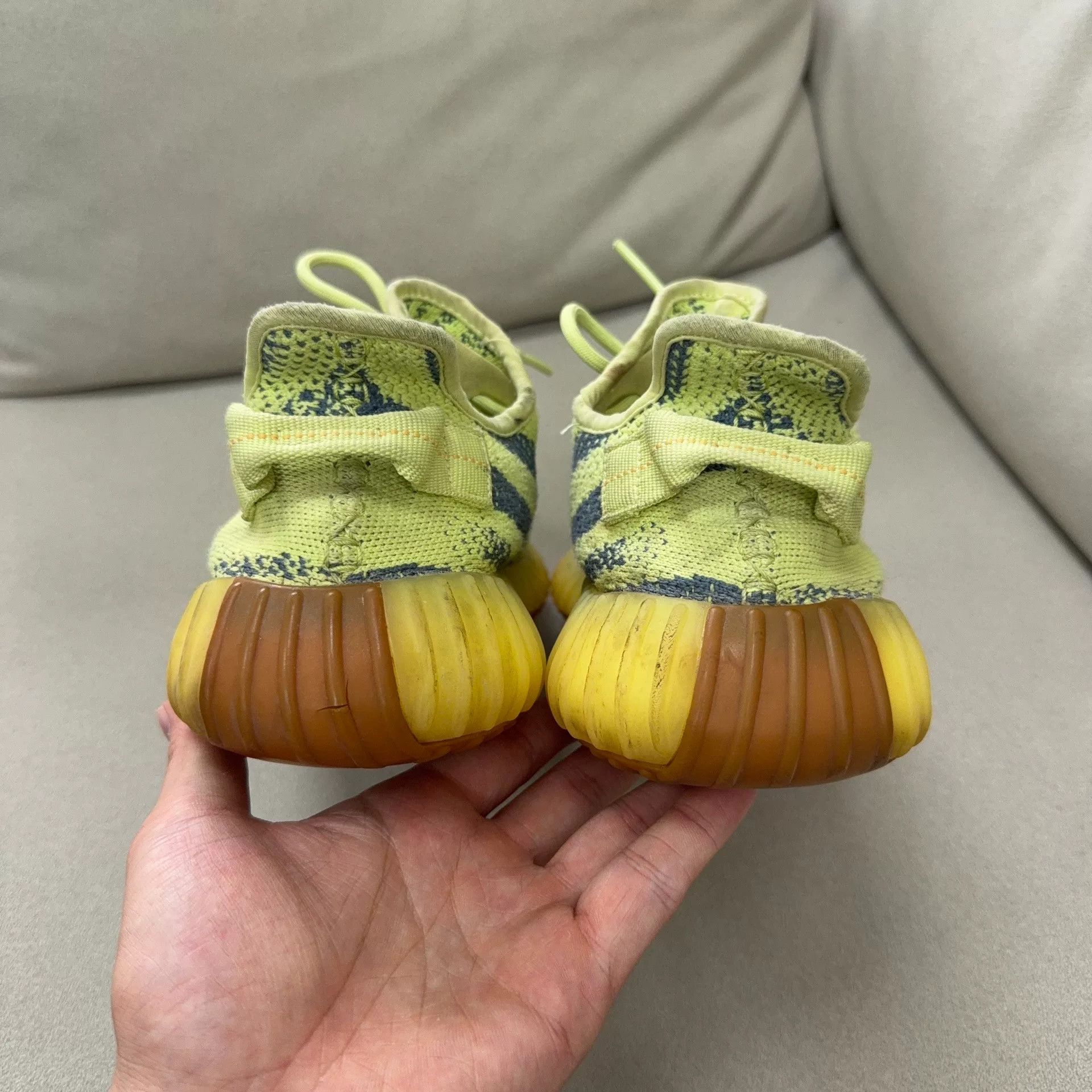 Yeezy Yeezy Yellow Lowtop Sneakers 42 Men Size US 9 / EU 42 - 3 Thumbnail