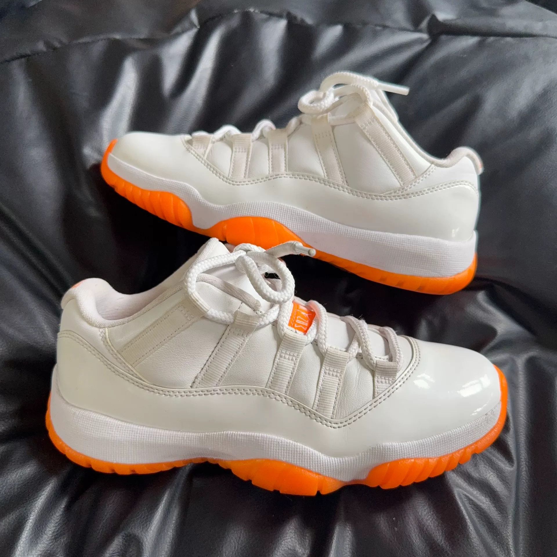 Nike Nike White Lowtop Sneakers 38 Men Size US 6 / EU 39 - 5 Thumbnail