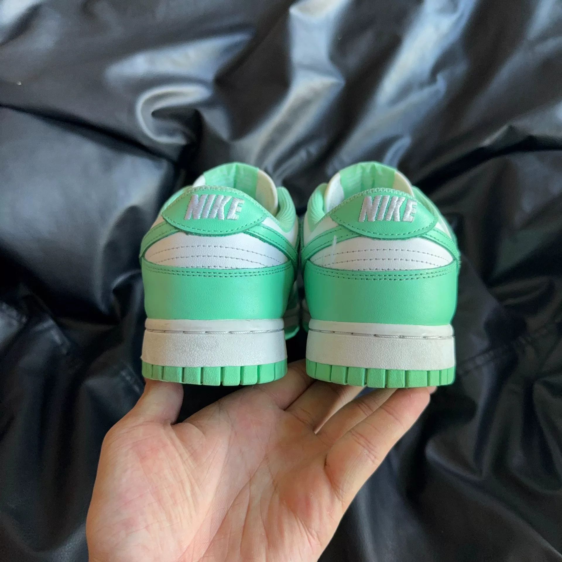 Nike Nike Green Lowtop Sneakers 39 Men Size US 6.5 / EU 39-40 - 3 Thumbnail