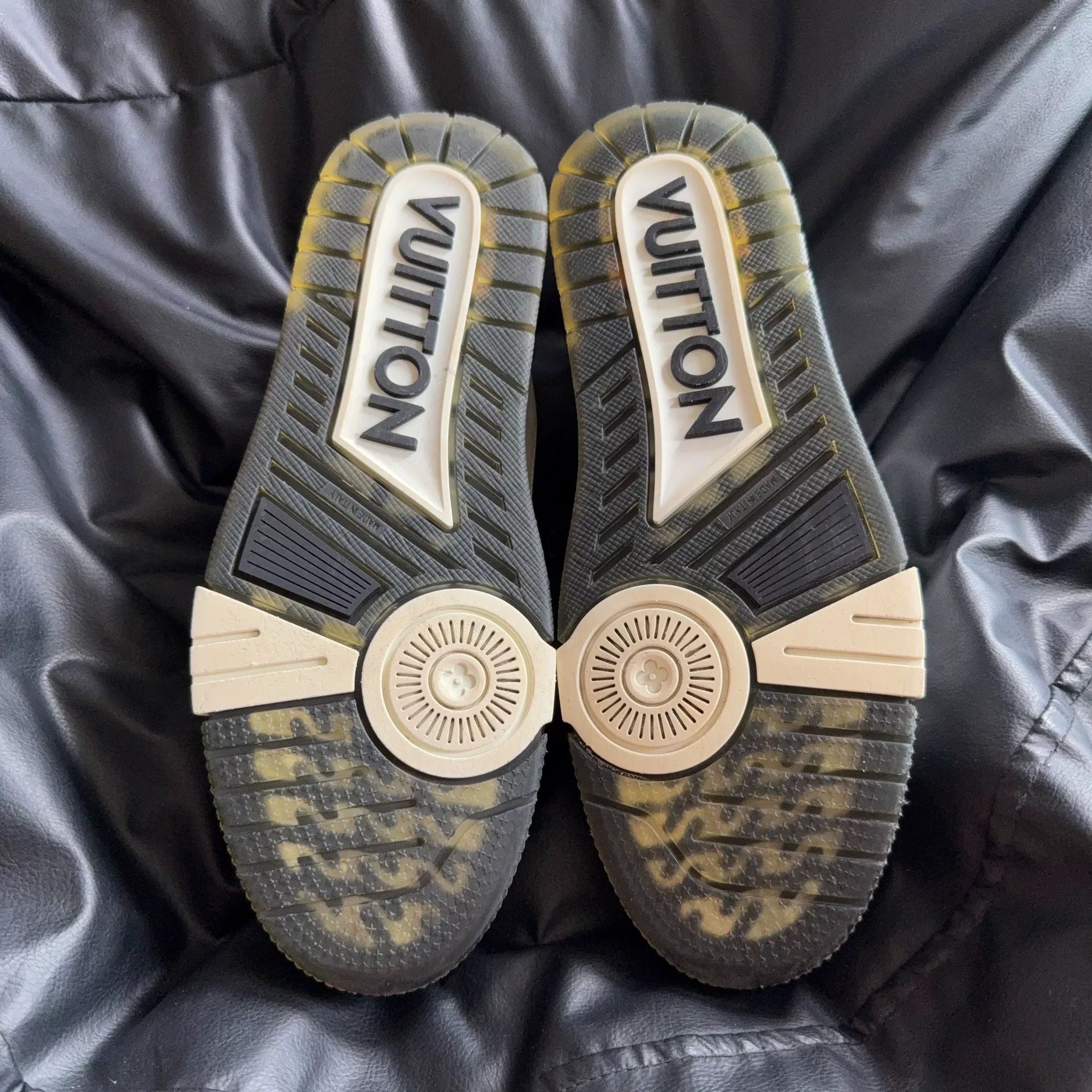 Louis Vuitton Louis Vuitton Training Black Lowtop Sneakers 42 Men Size US 9 / EU 42 - 4 Thumbnail