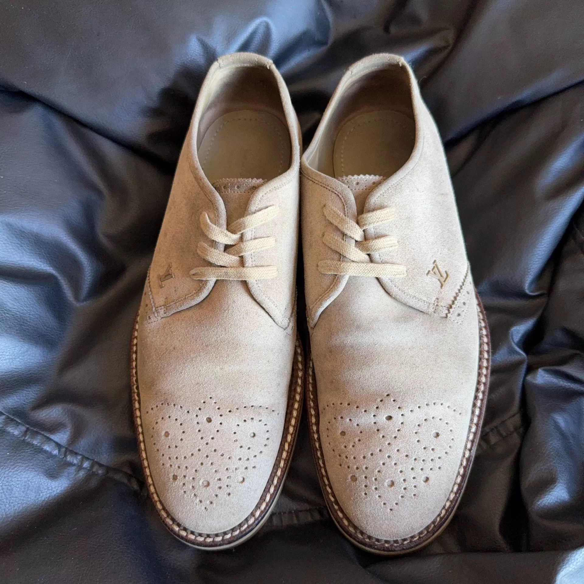 Louis Vuitton Louis Vuitton Suede Lowtop Sneakers 7.5 Men Size US 7.5 / EU 40-41 - 2 Thumbnail