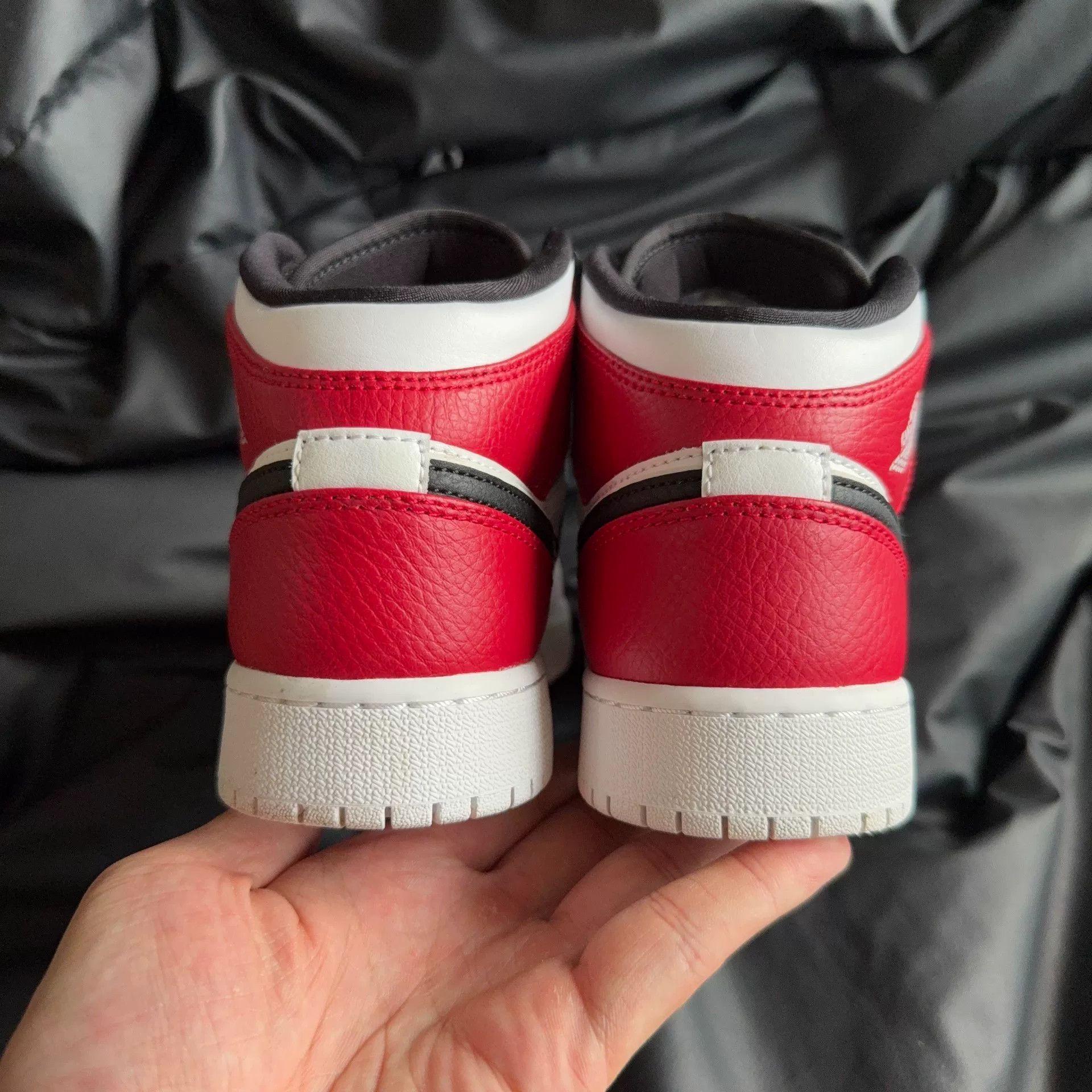 Nike Nike Red Lowtop Sneakers 36 Men Size US 5 / EU 37 - 3 Thumbnail