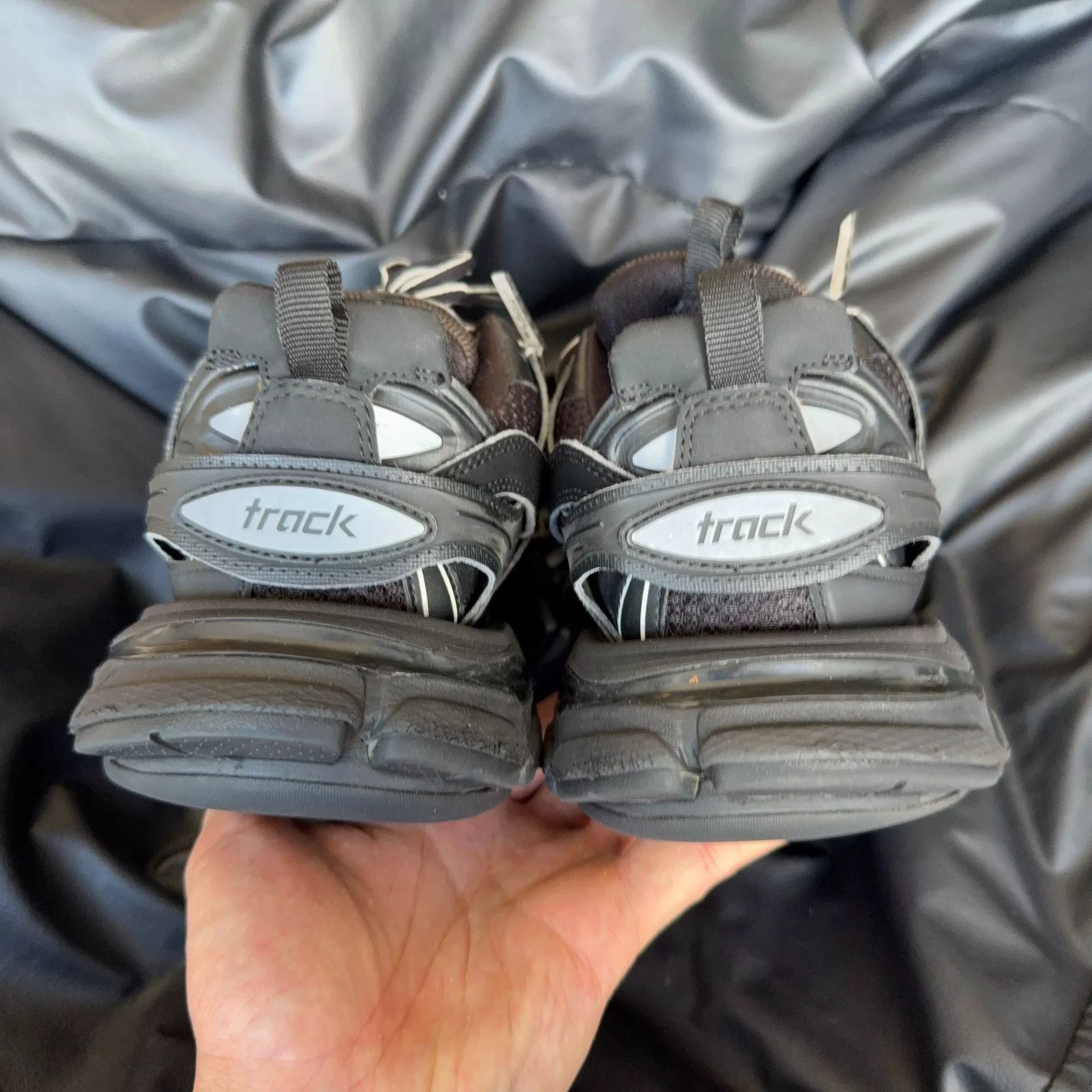 Balenciaga Balenciaga Black Lowtop Sneakers 38 Women Size US 7.5 / IT 37.5 - 3 Thumbnail