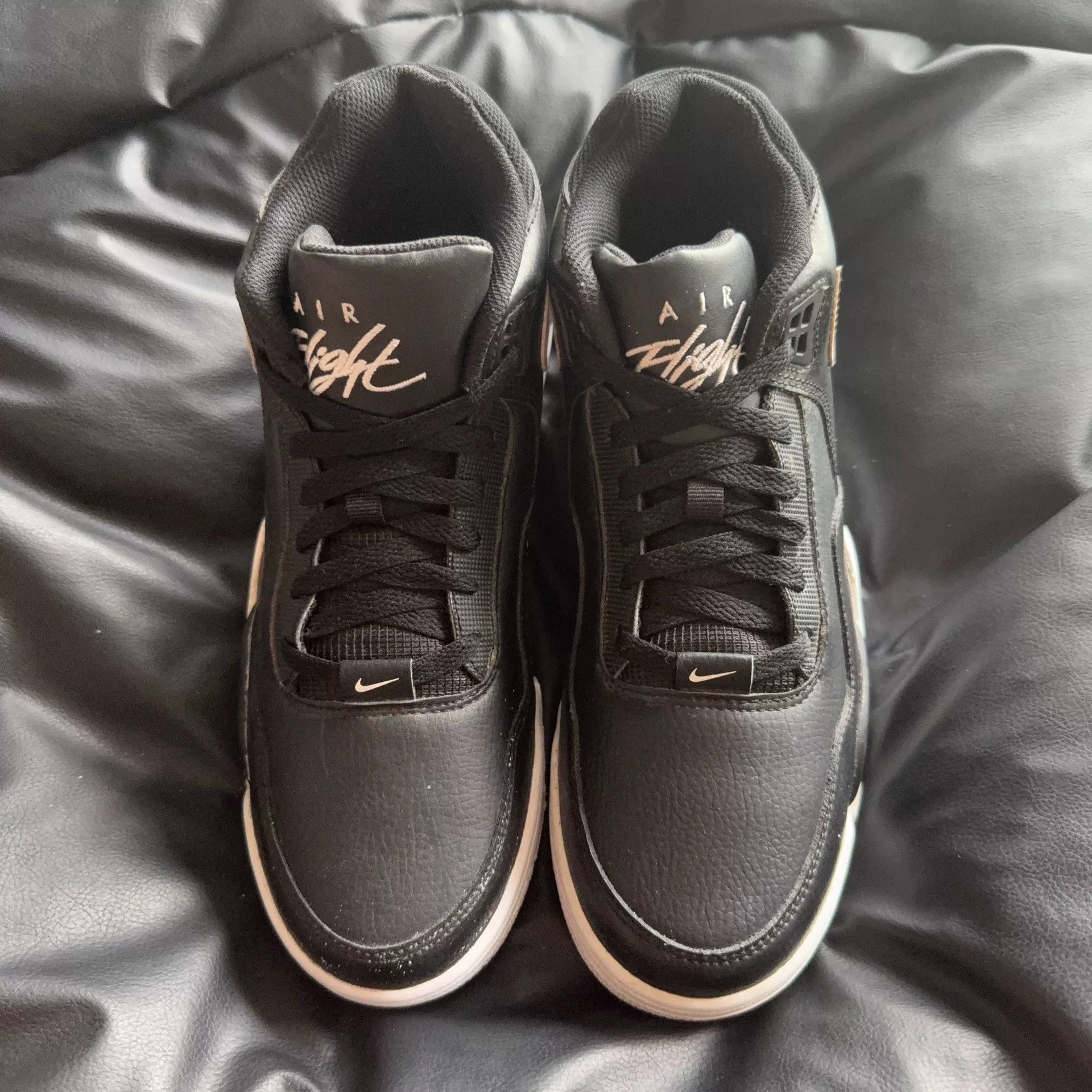Nike Nike Black Lowtop Sneakers 42 Men Size US 9 / EU 42 - 2 Thumbnail