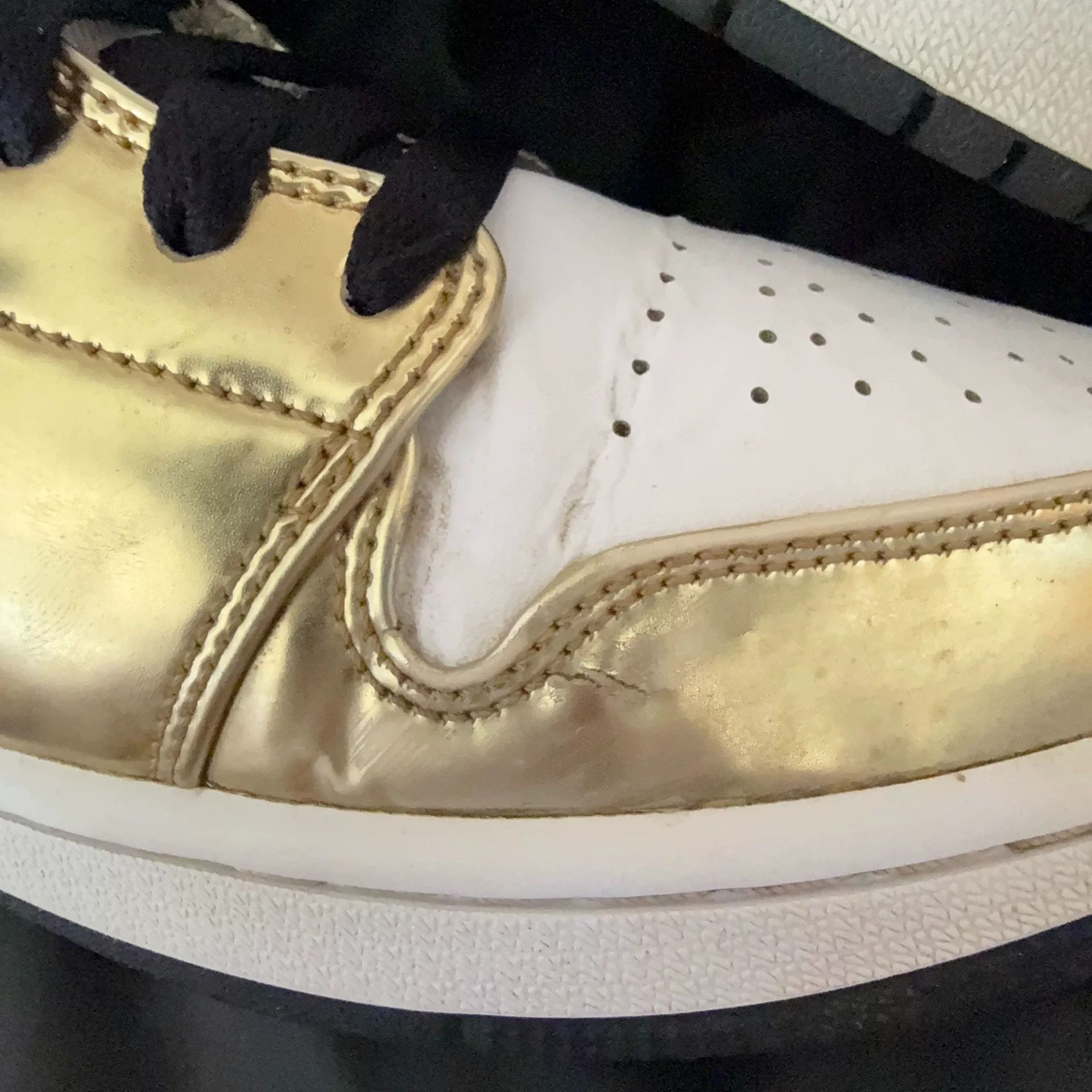 Nike Nike Gold Lowtop Sneakers 43 Men Size US 10 / EU 43 - 7 Thumbnail