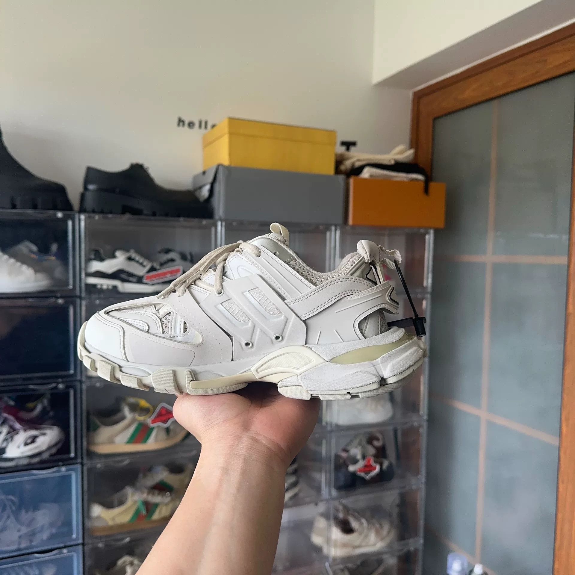 Balenciaga Balenciaga White Lowtop Sneakers 37 Women Size US 6.5 / IT 36.5 - 6 Thumbnail