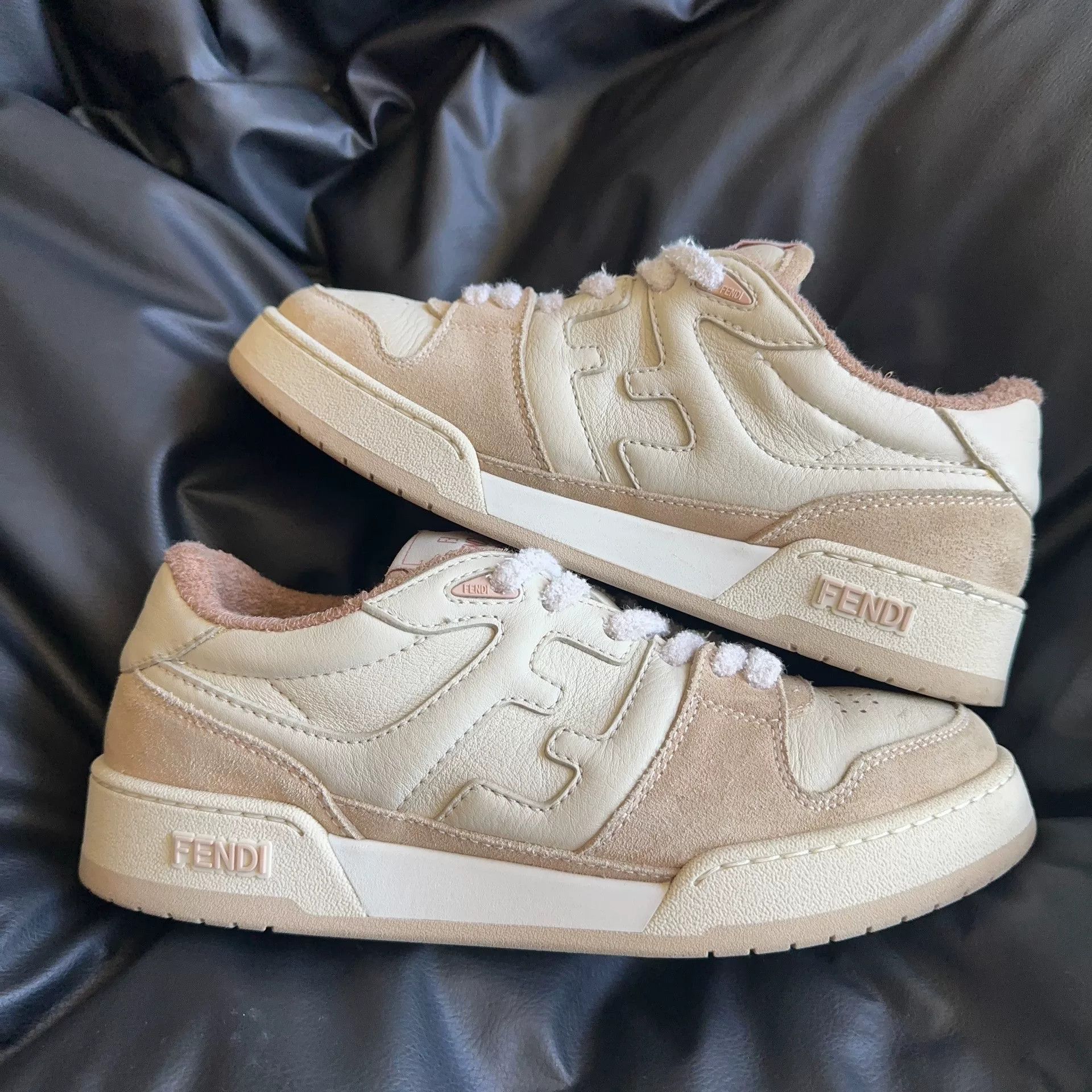 Fendi Fendi Suede Lowtop Sneakers 38 Women Size US 7.5 / IT 37.5 - 5 Thumbnail
