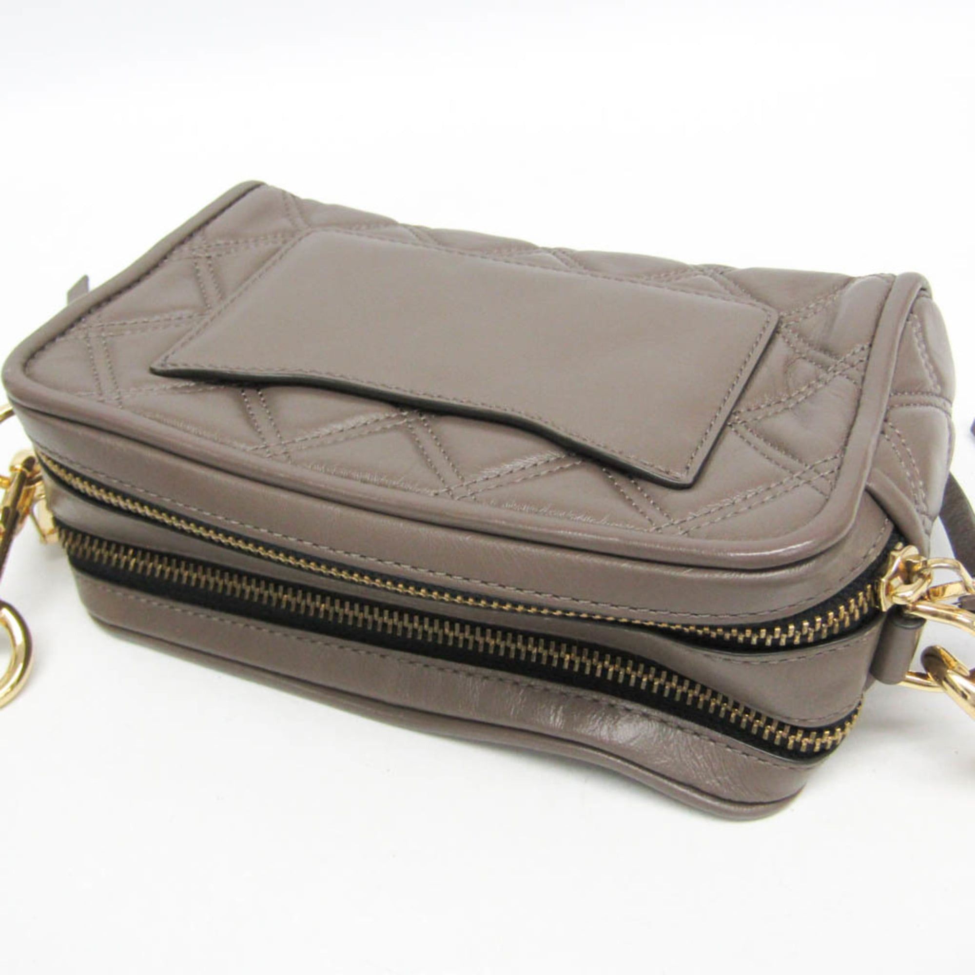 Marc Jacobs Marc Jacobs The Quilted Softshot M0015419 Women's Leather Shoulder Bag Gray Beige Size ONE SIZE - 8 Thumbnail