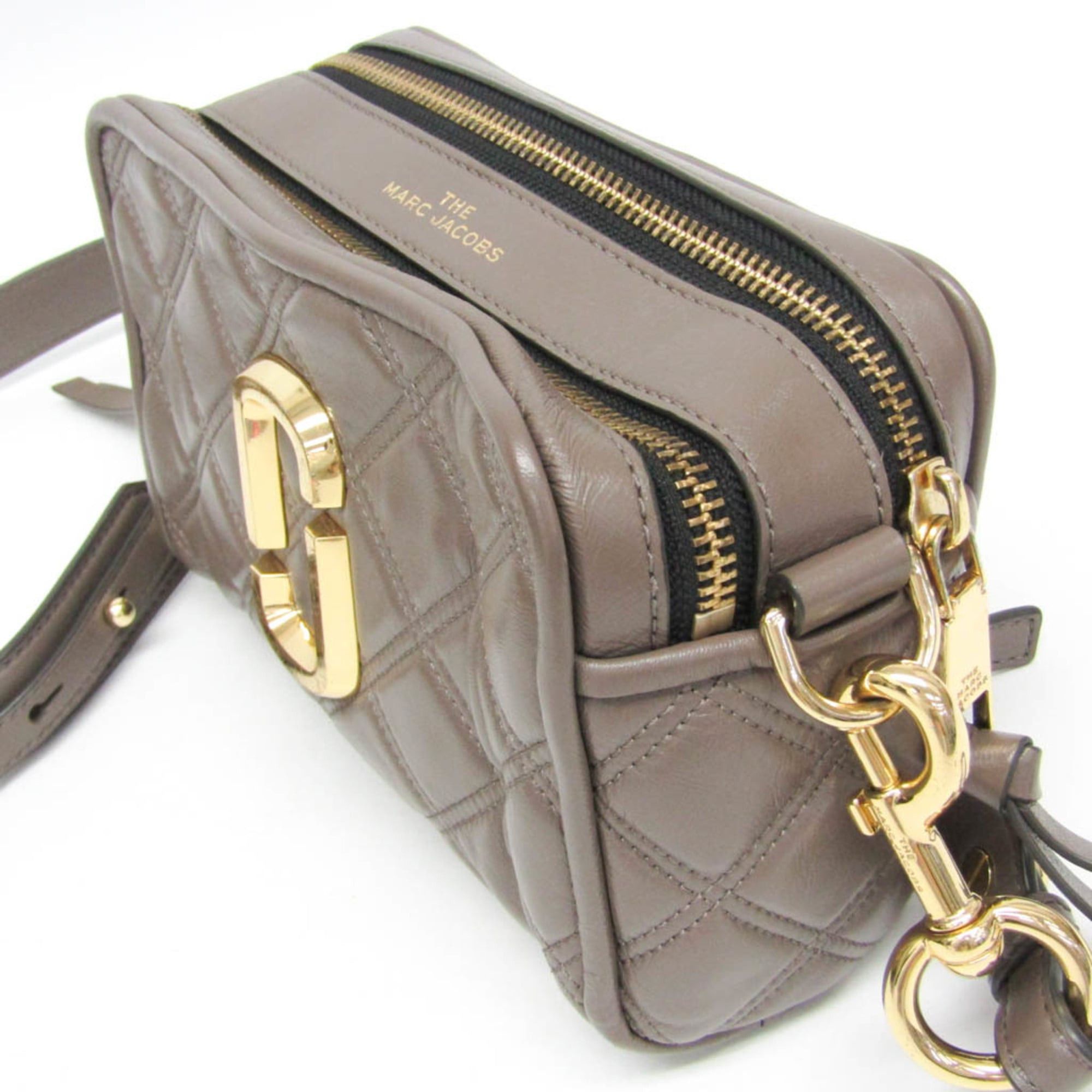 Marc Jacobs Marc Jacobs The Quilted Softshot M0015419 Women's Leather Shoulder Bag Gray Beige Size ONE SIZE - 9 Thumbnail