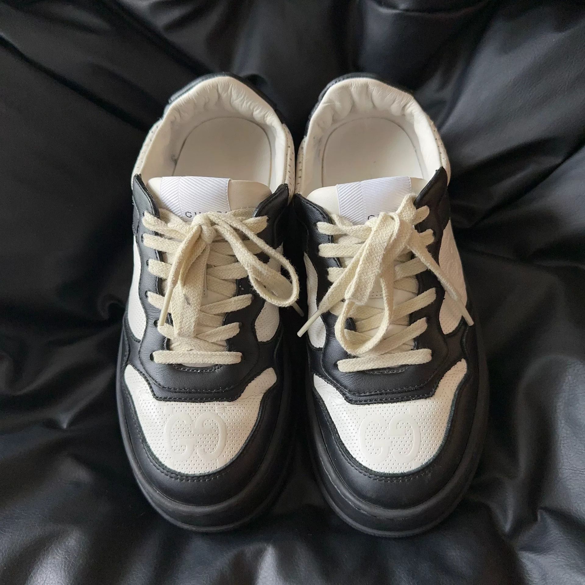 Gucci Gucci Black Lowtop Sneakers 36 Women Size US 6 / IT 36 - 2 Thumbnail