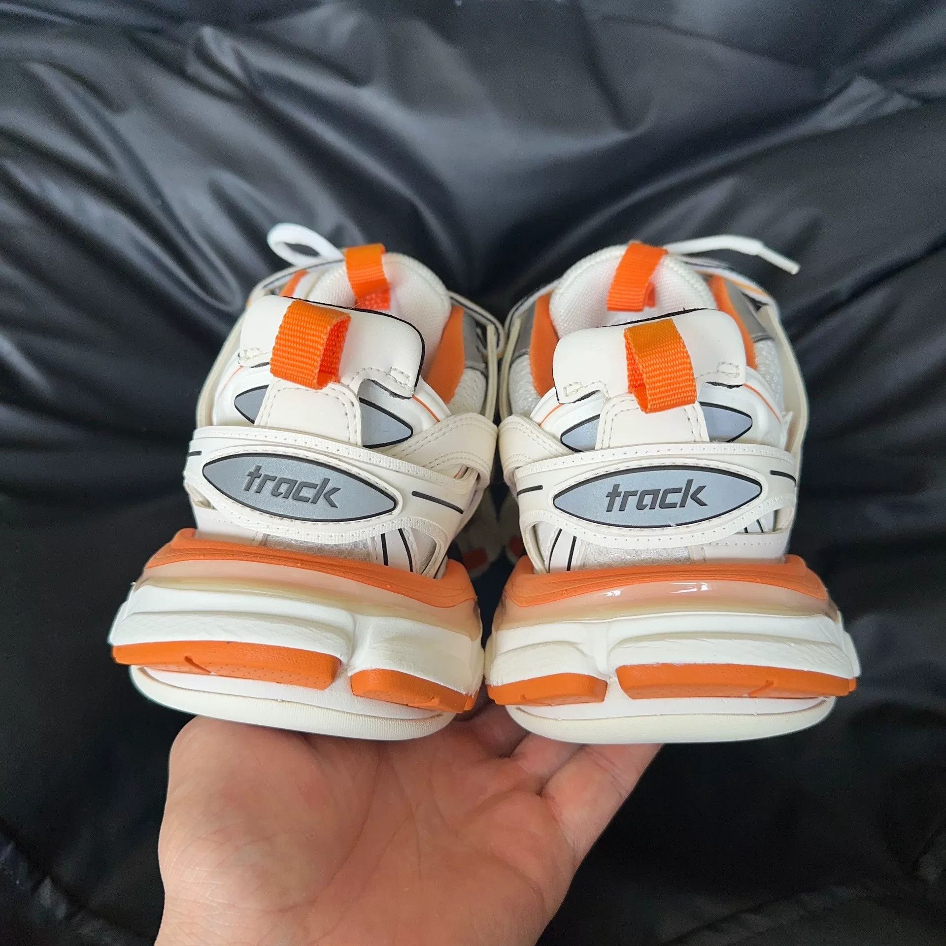 Balenciaga Balenciaga White Lowtop Sneakers 36 Women Size US 6 / IT 36 - 3 Thumbnail