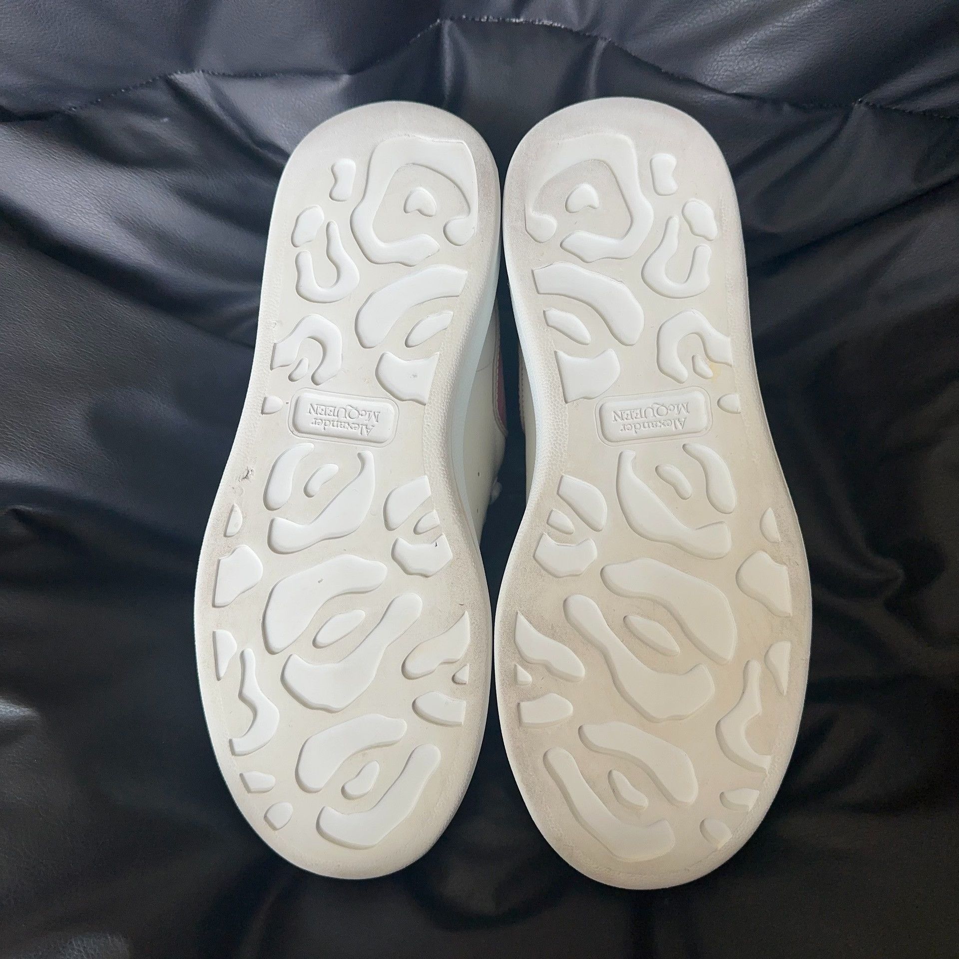 Alexander McQueen Alexander McQueen Laser Lowtop Sneakers 40 Men Size US 7.5 / EU 40-41 - 4 Thumbnail