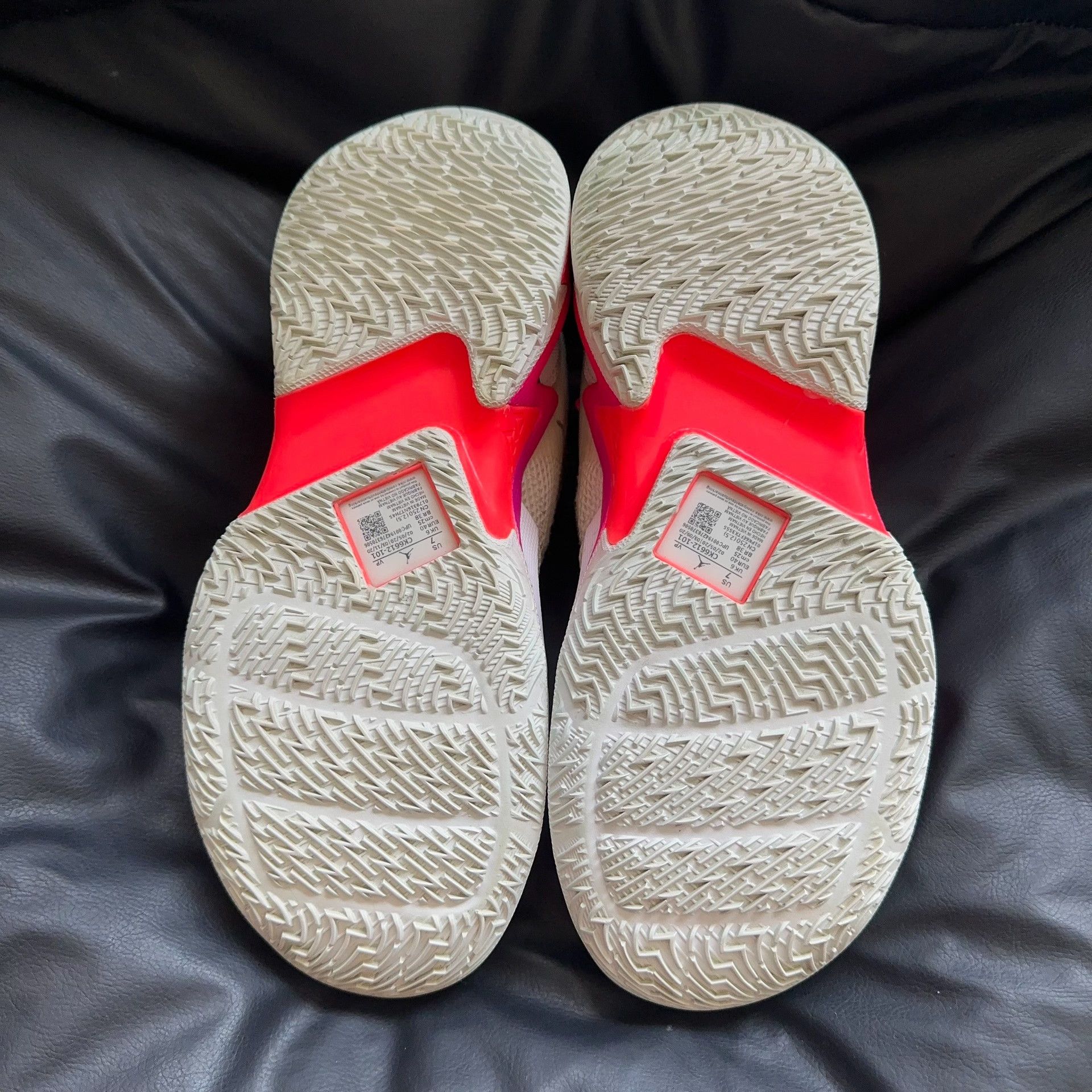 Nike Nike Red Lowtop Sneakers 40 Men Size US 7.5 / EU 40-41 - 4 Thumbnail