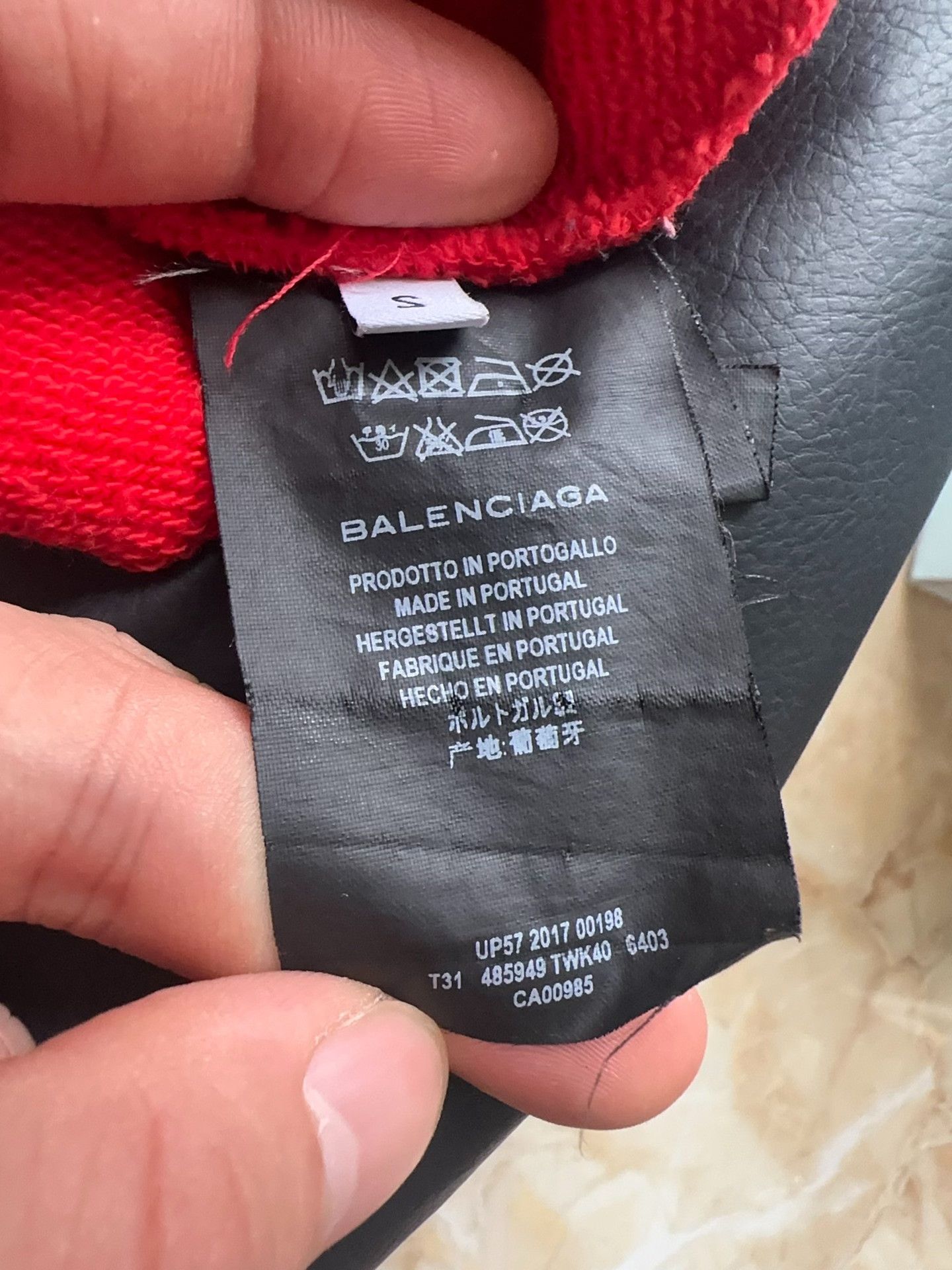 Balenciaga Balenciaga Oversized Hoodie S Men Size US S / EU 44-46 / 1 - 5 Thumbnail