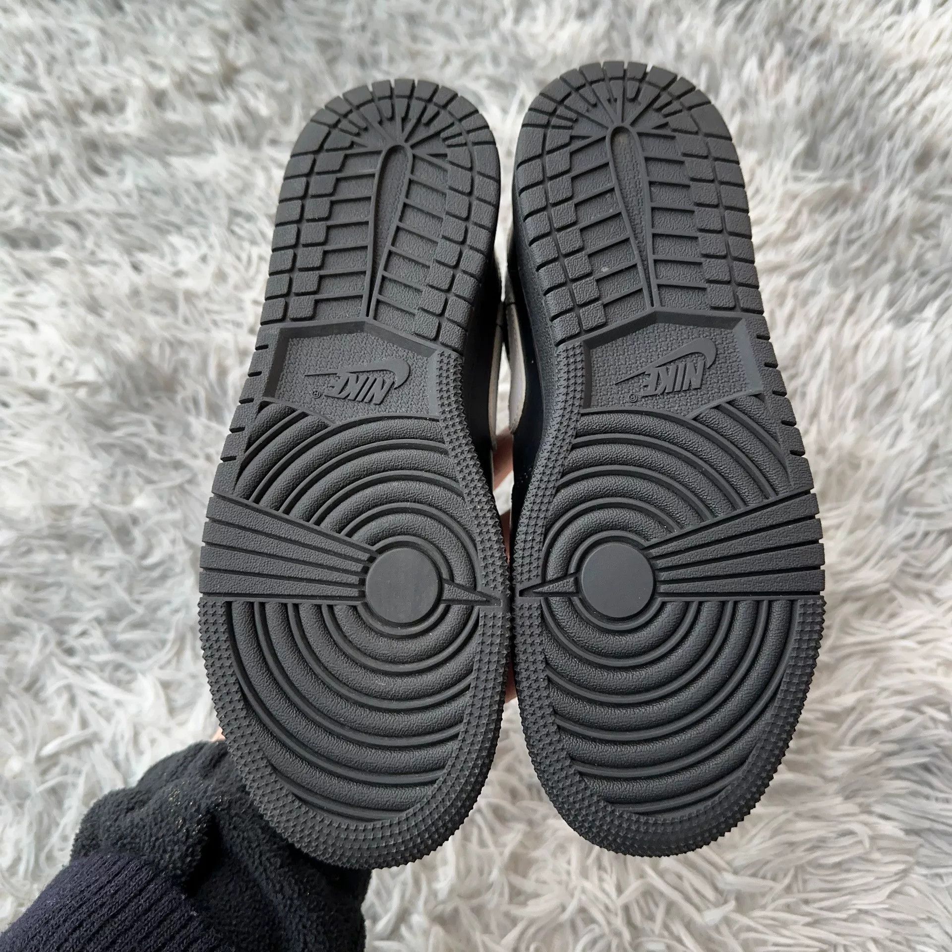 Nike Nike Black Lowtop Sneakers 37 Men Size US 5 / EU 37 - 4 Thumbnail
