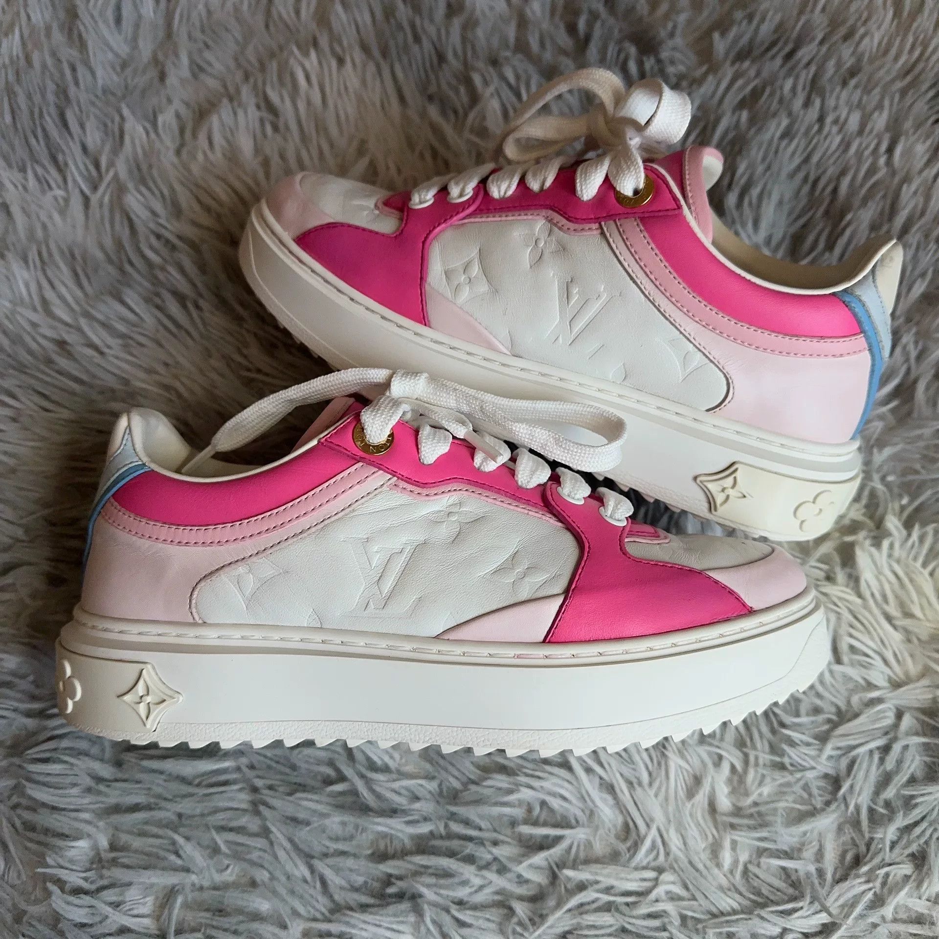 Louis Vuitton Louis Vuitton Pink Lowtop Sneakers 35 Women Size US 5 / IT 35 - 5 Thumbnail