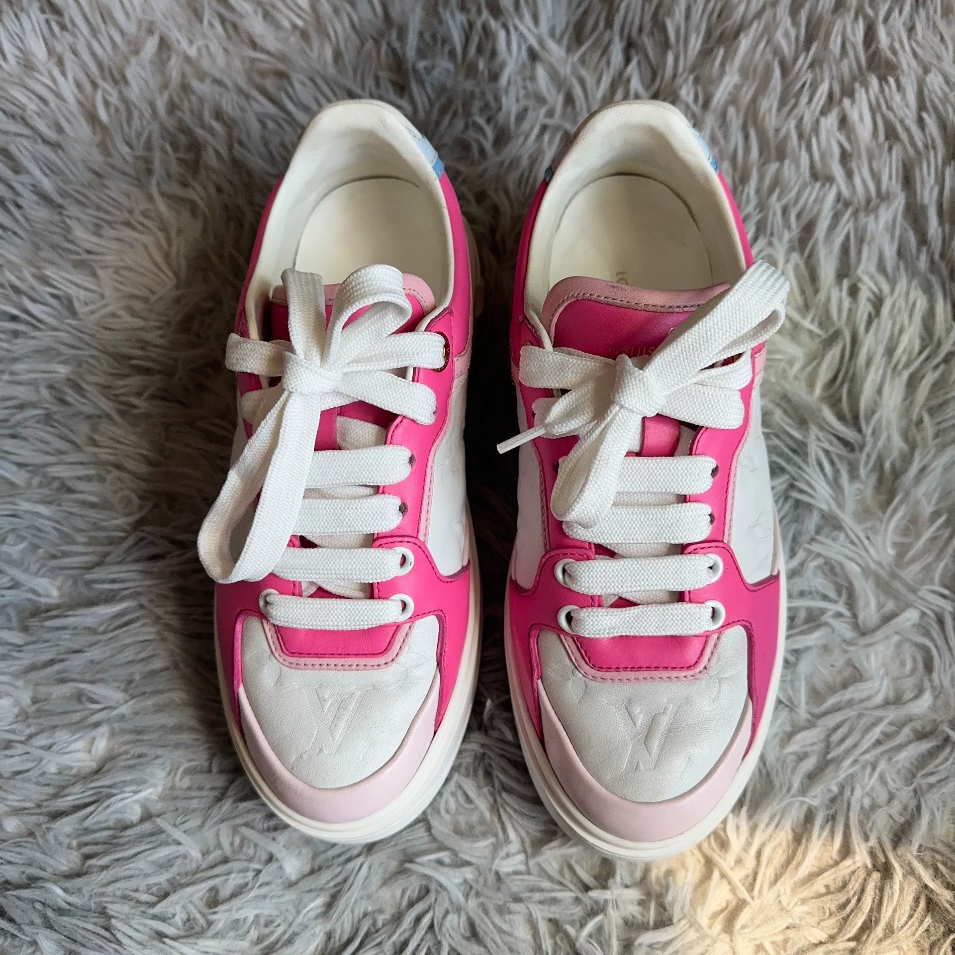 Louis Vuitton Louis Vuitton Pink Lowtop Sneakers 35 Women Size US 5 / IT 35 - 2 Thumbnail