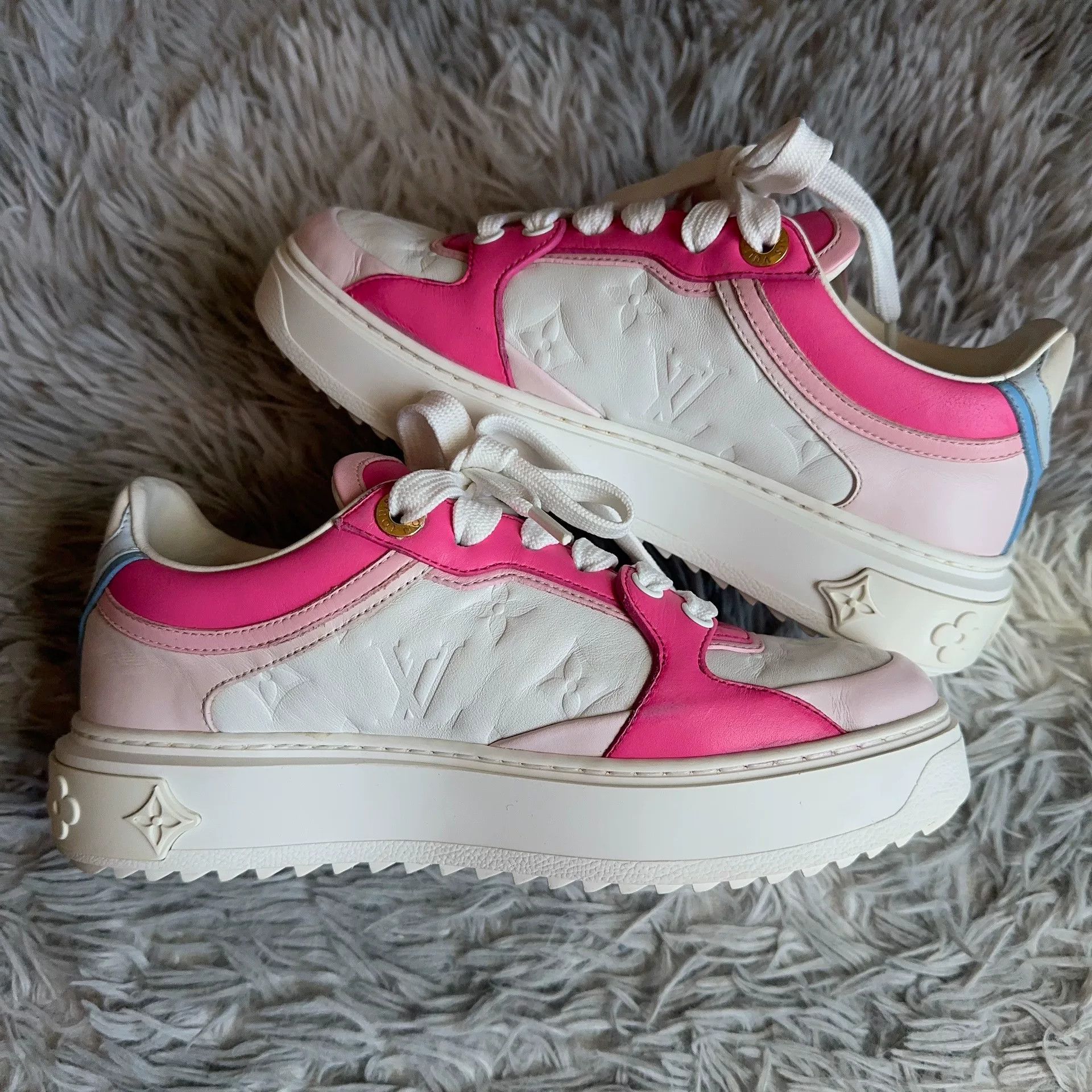 Louis Vuitton Louis Vuitton Pink Lowtop Sneakers 35 Women Size US 5 / IT 35 - 6 Thumbnail