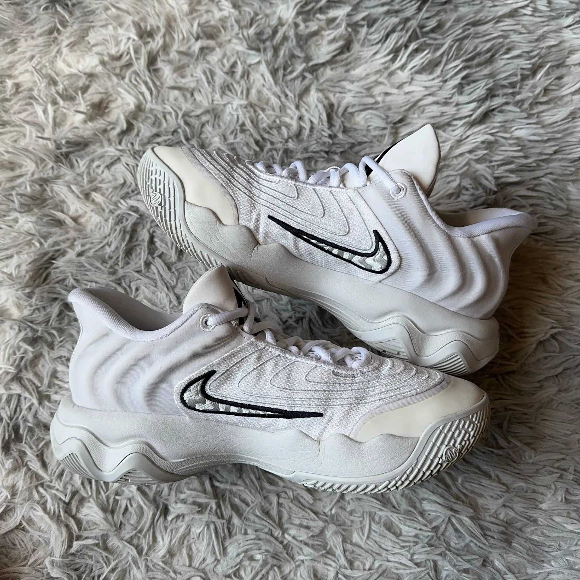 Nike Nike White Lowtop Sneakers 42 Men Size US 9 / EU 42 - 6 Thumbnail