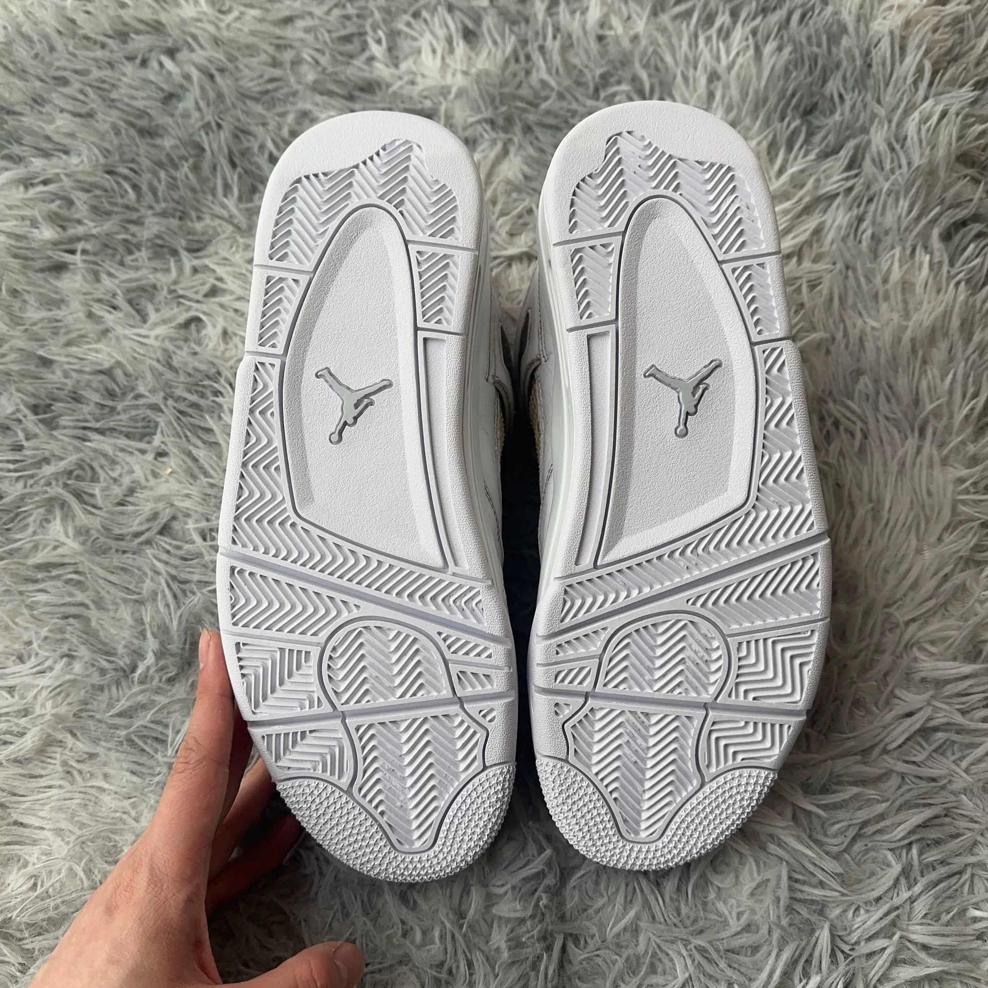 Nike Nike White Lowtop Sneakers 43 Men Size US 10 / EU 43 - 4 Thumbnail