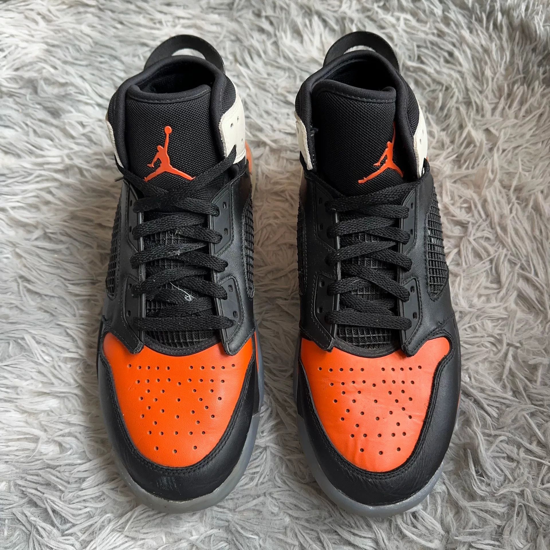 Nike Nike Orange Lowtop Sneakers 44 Men Size US 10.5 / EU 43-44 - 2 Thumbnail