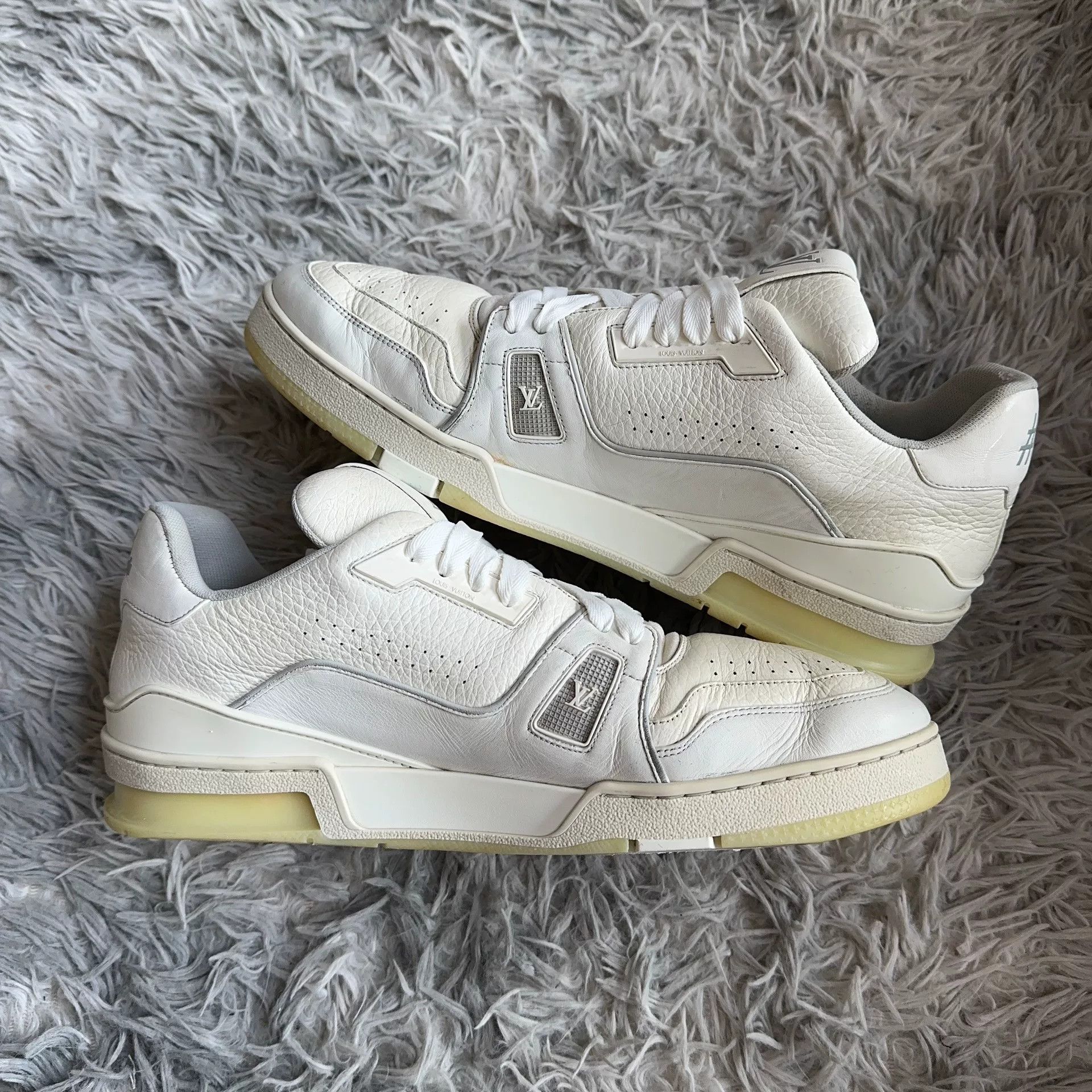 Louis Vuitton Louis Vuitton Training White Lowtop Sneakers 10 Men Size US 10 / EU 43 - 6 Thumbnail