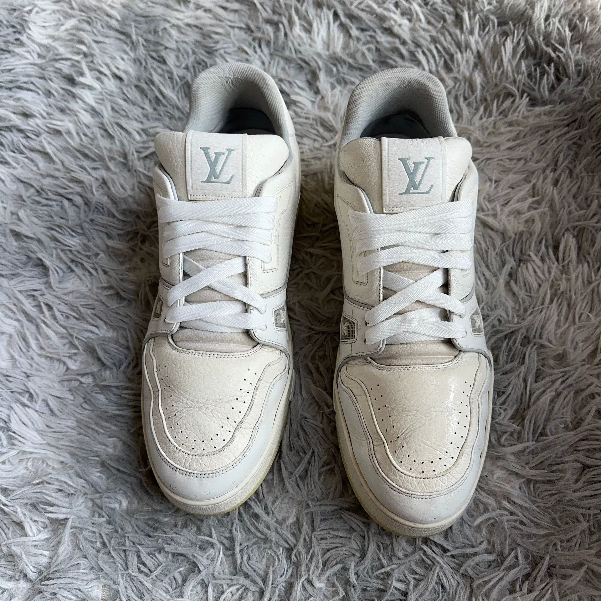 Louis Vuitton Louis Vuitton Training White Lowtop Sneakers 10 Men Size US 10 / EU 43 - 2 Thumbnail