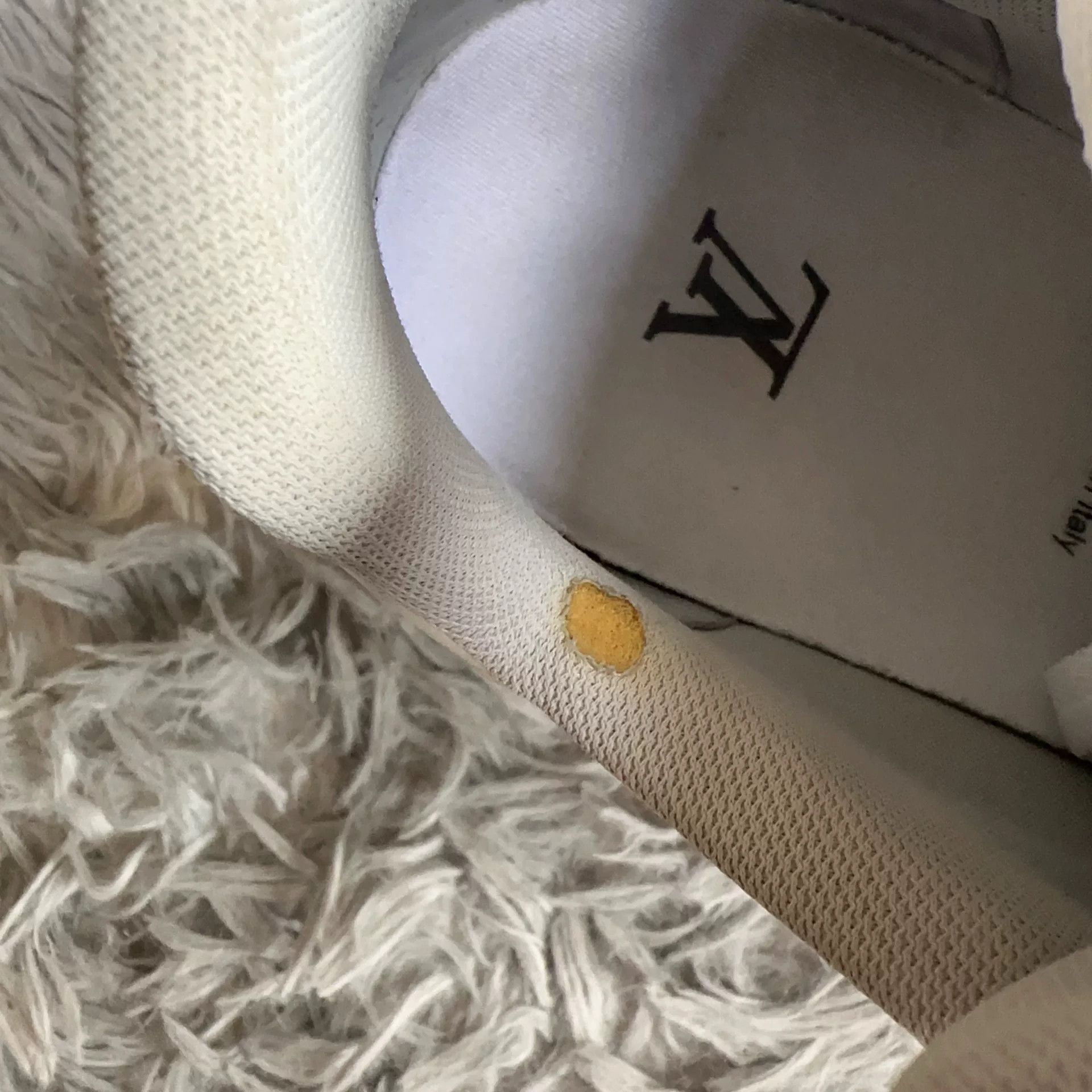 Louis Vuitton Louis Vuitton Training White Lowtop Sneakers 10 Men Size US 10 / EU 43 - 7 Thumbnail
