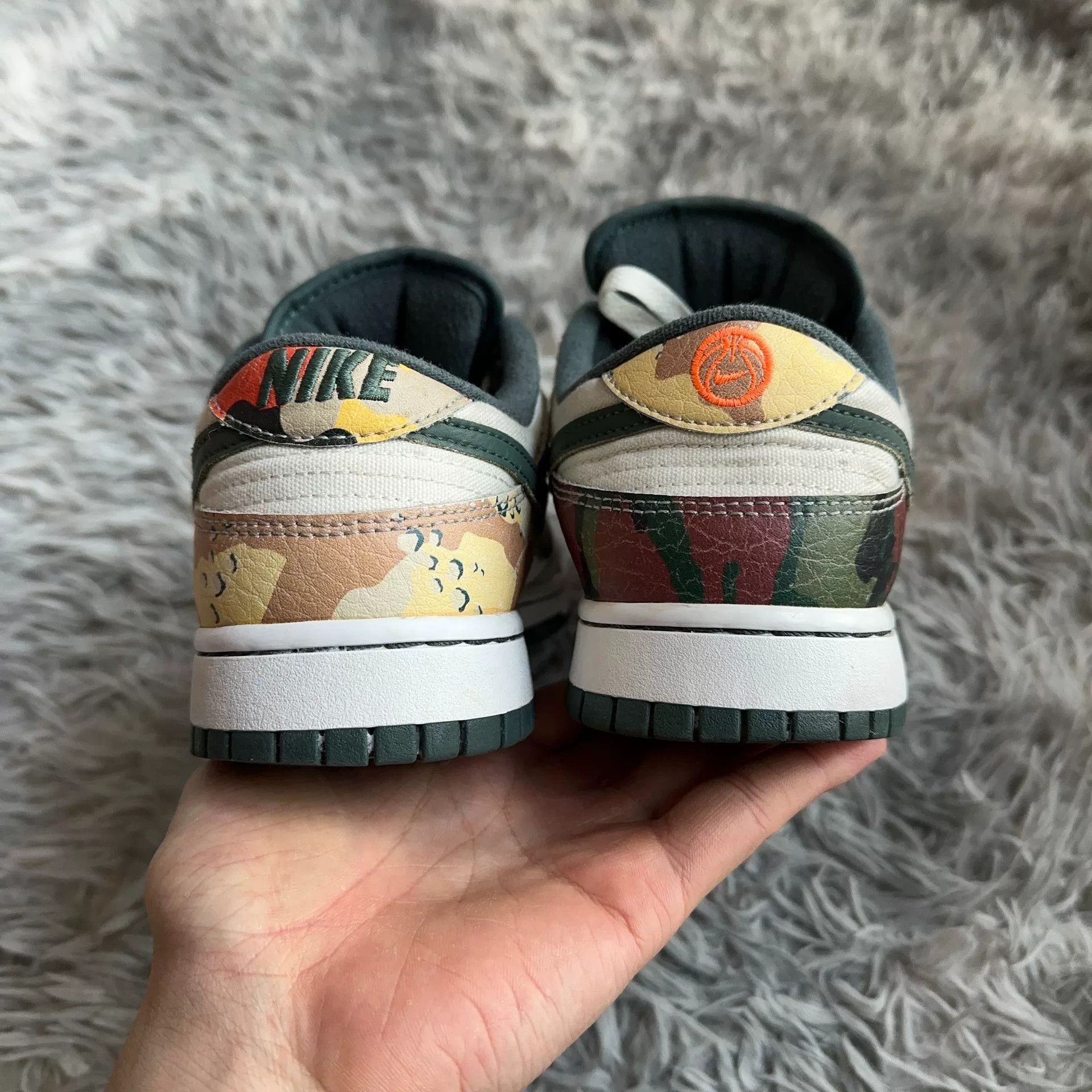 Nike Nike Camo Lowtop Sneakers 42 Men Size US 9 / EU 42 - 3 Thumbnail