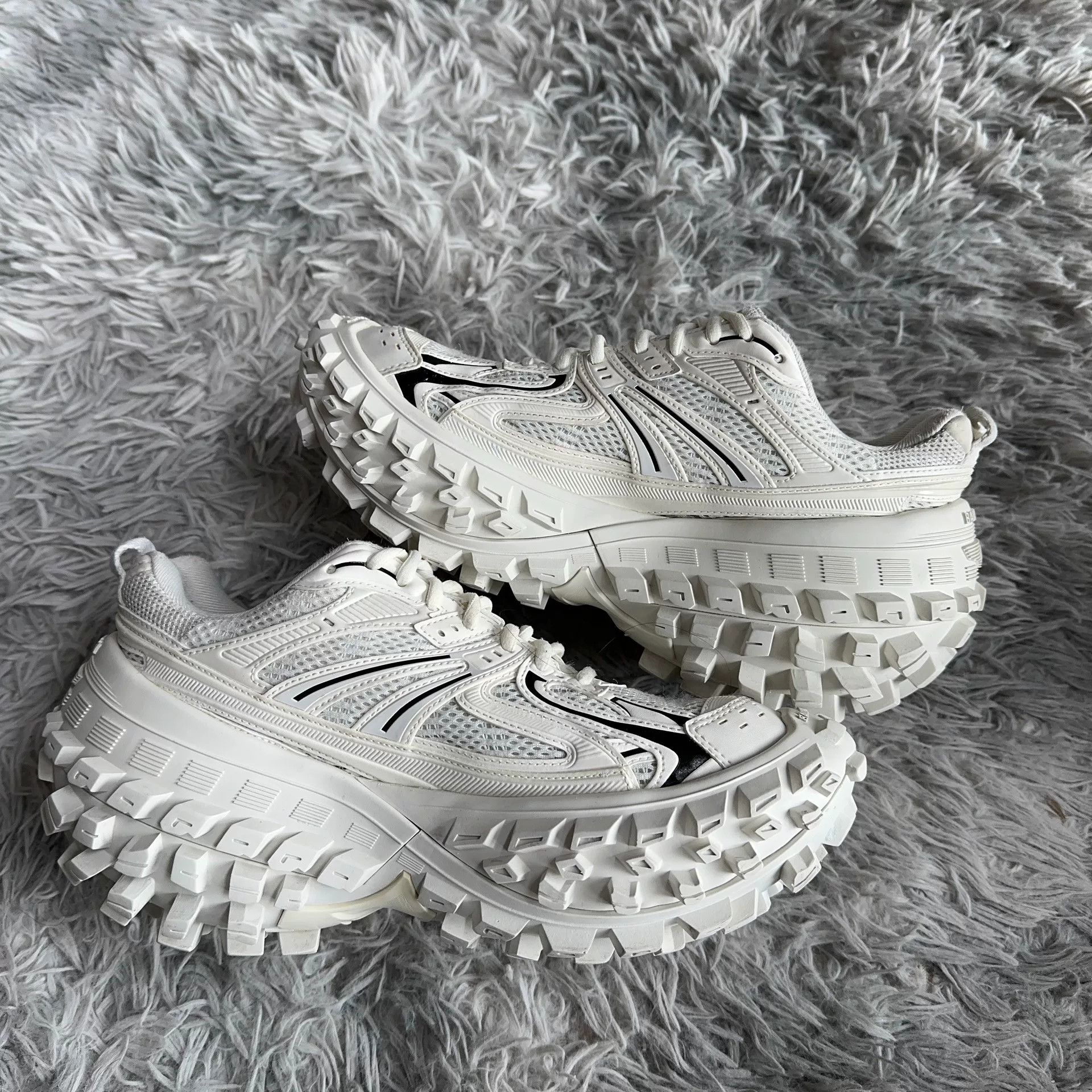 Balenciaga Balenciaga Lowtop Sneakers 41 Men Size US 8.5 / EU 41-42 - 6 Thumbnail