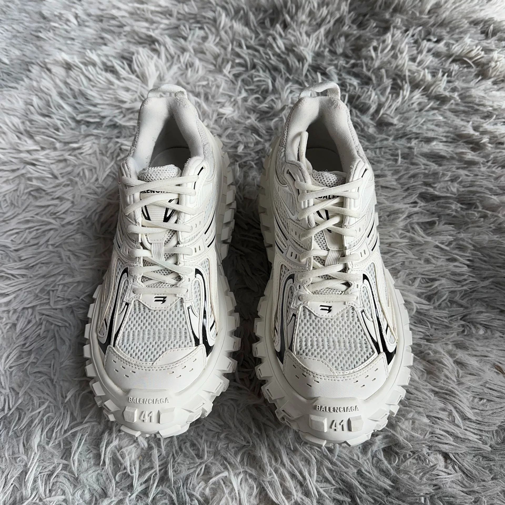 Balenciaga Balenciaga Lowtop Sneakers 41 Men Size US 8.5 / EU 41-42 - 2 Thumbnail