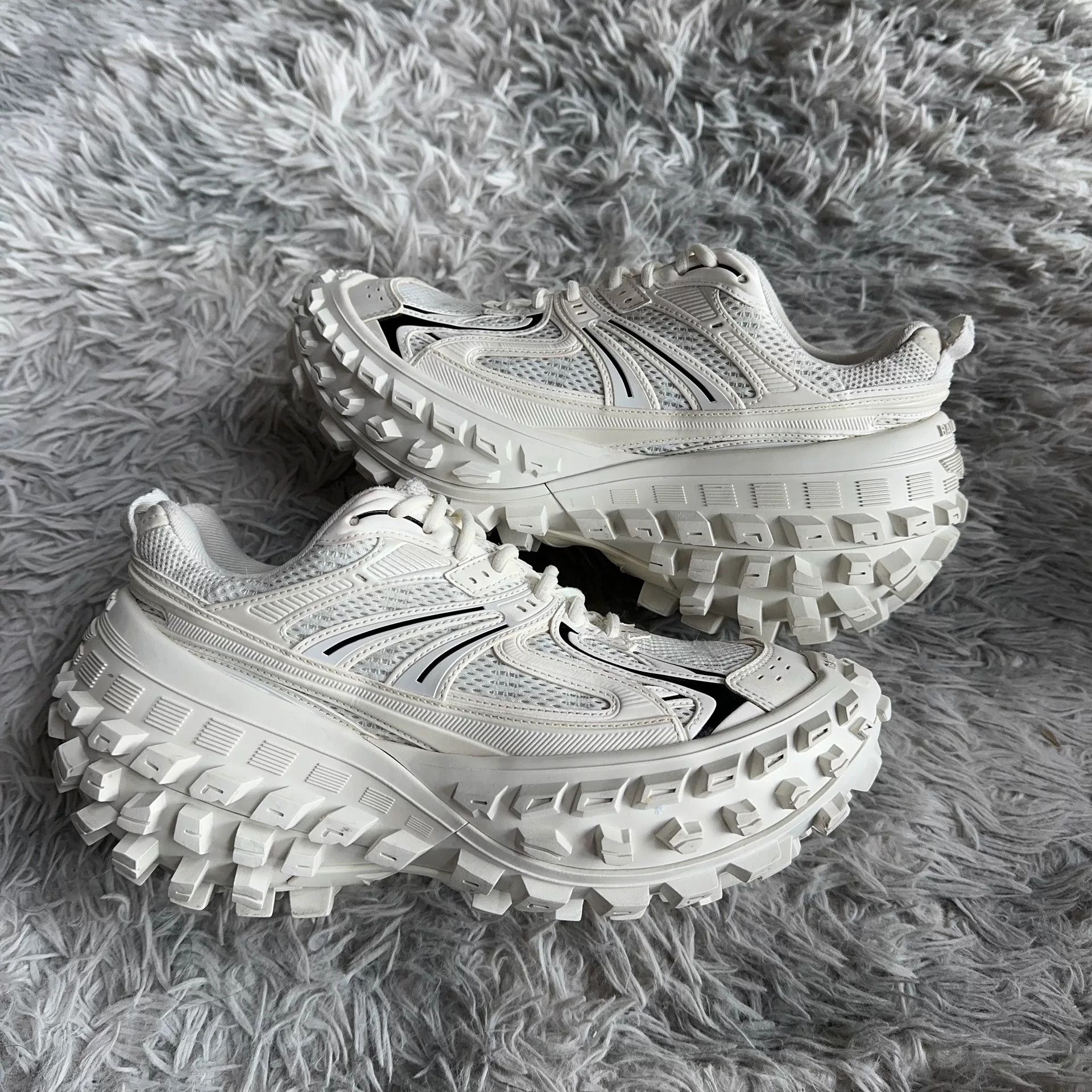 Balenciaga Balenciaga Lowtop Sneakers 41 Men Size US 8.5 / EU 41-42 - 5 Thumbnail