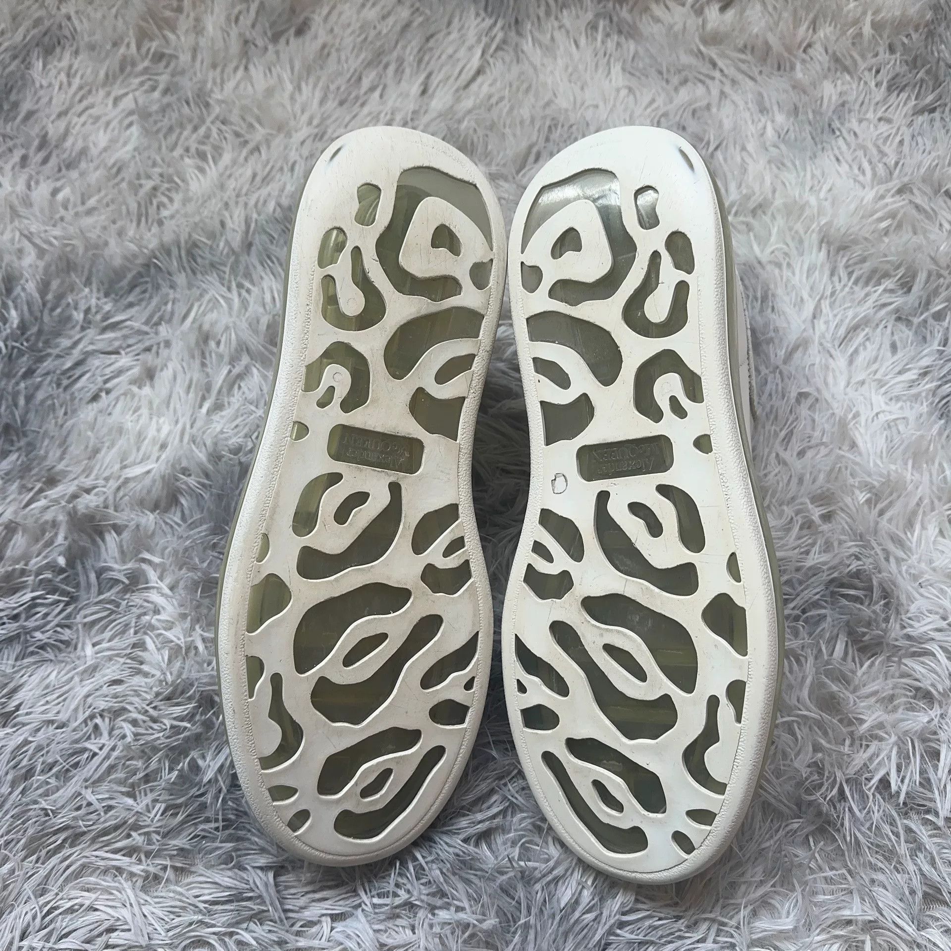 Alexander McQueen Alexander McQueen Laser Lowtop Sneakers 43 Men Size US 10 / EU 43 - 4 Thumbnail
