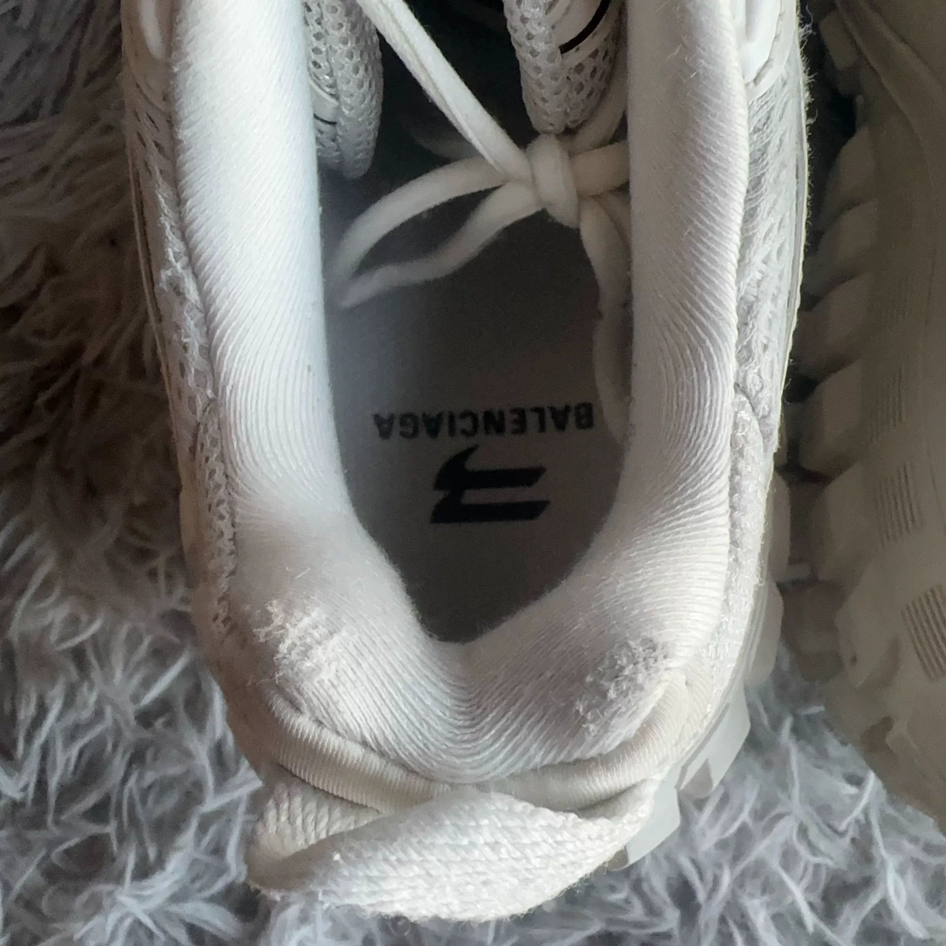 Balenciaga Balenciaga White Lowtop Sneakers 41 Men Size US 8.5 / EU 41-42 - 9 Thumbnail