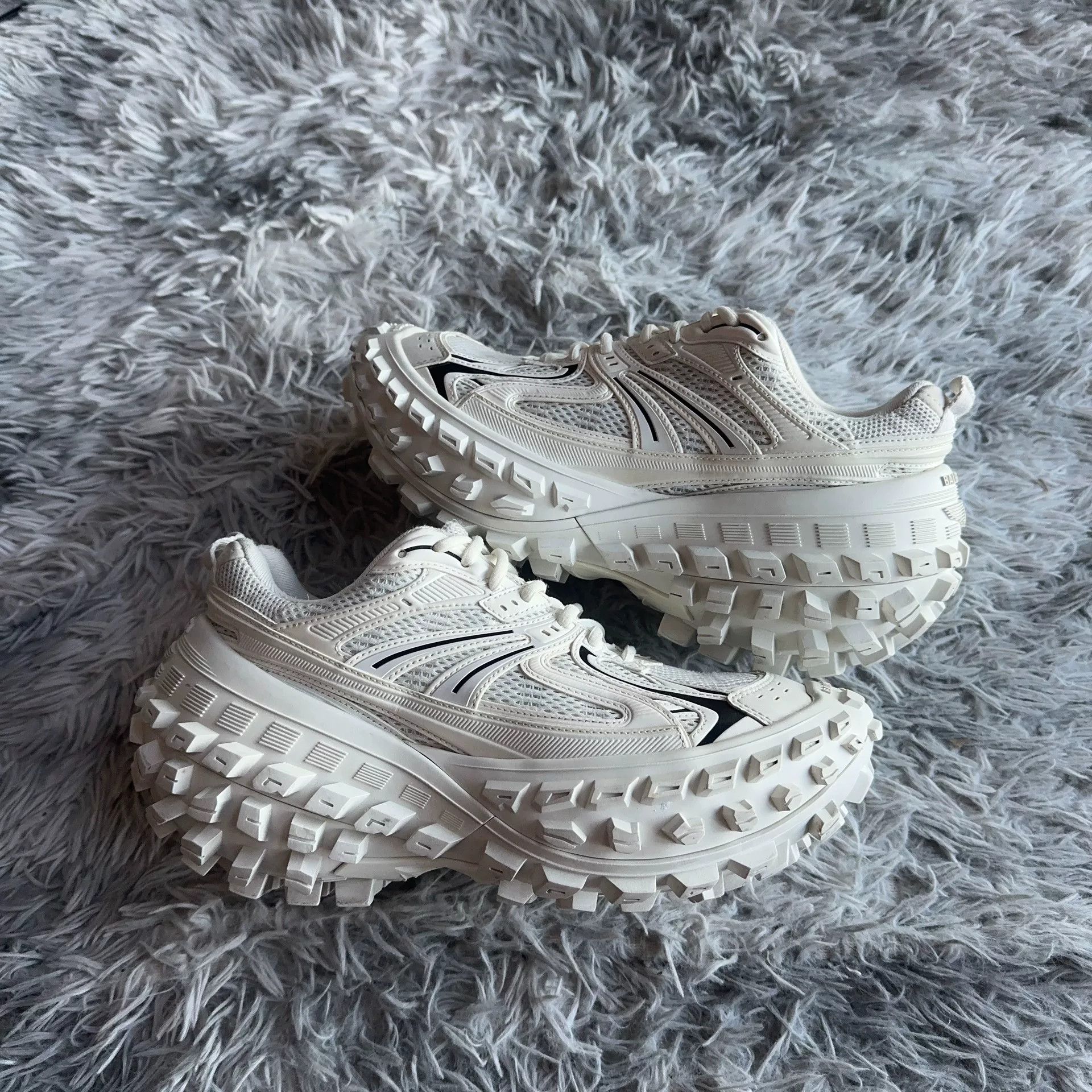 Balenciaga Balenciaga White Lowtop Sneakers 41 Men Size US 8.5 / EU 41-42 - 5 Thumbnail