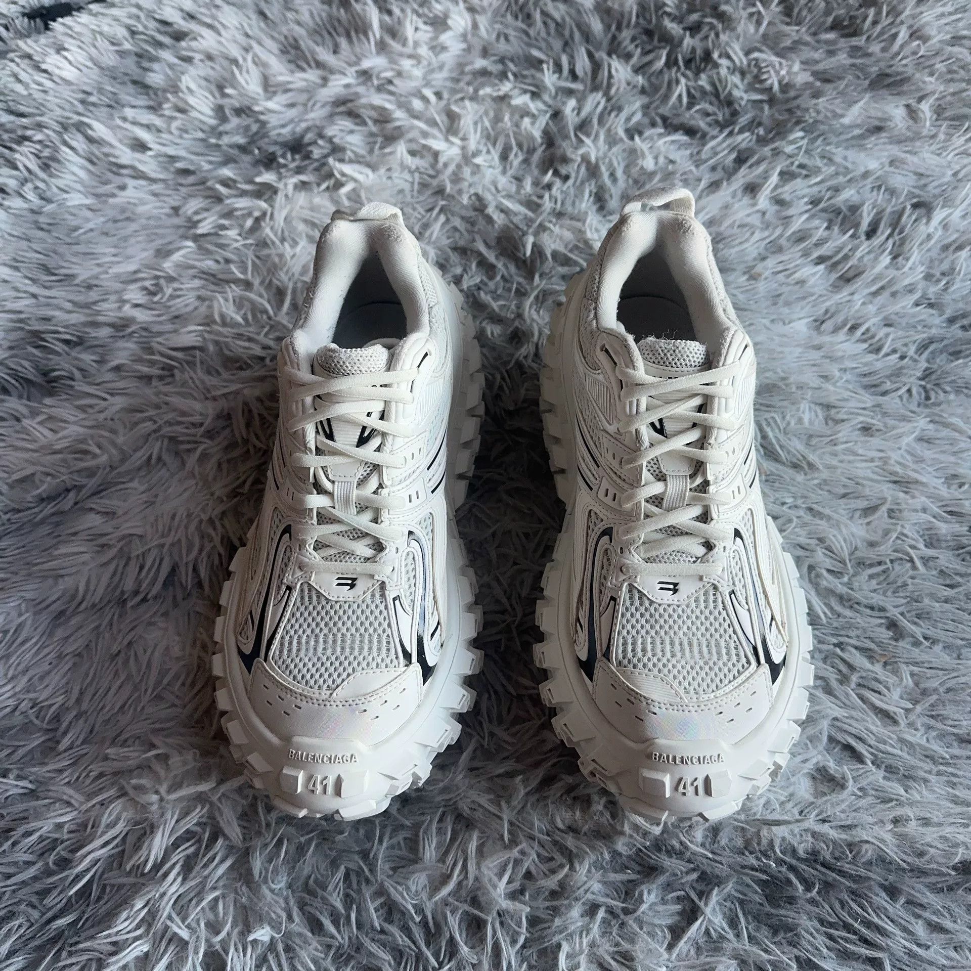 Balenciaga Balenciaga White Lowtop Sneakers 41 Men Size US 8.5 / EU 41-42 - 2 Thumbnail