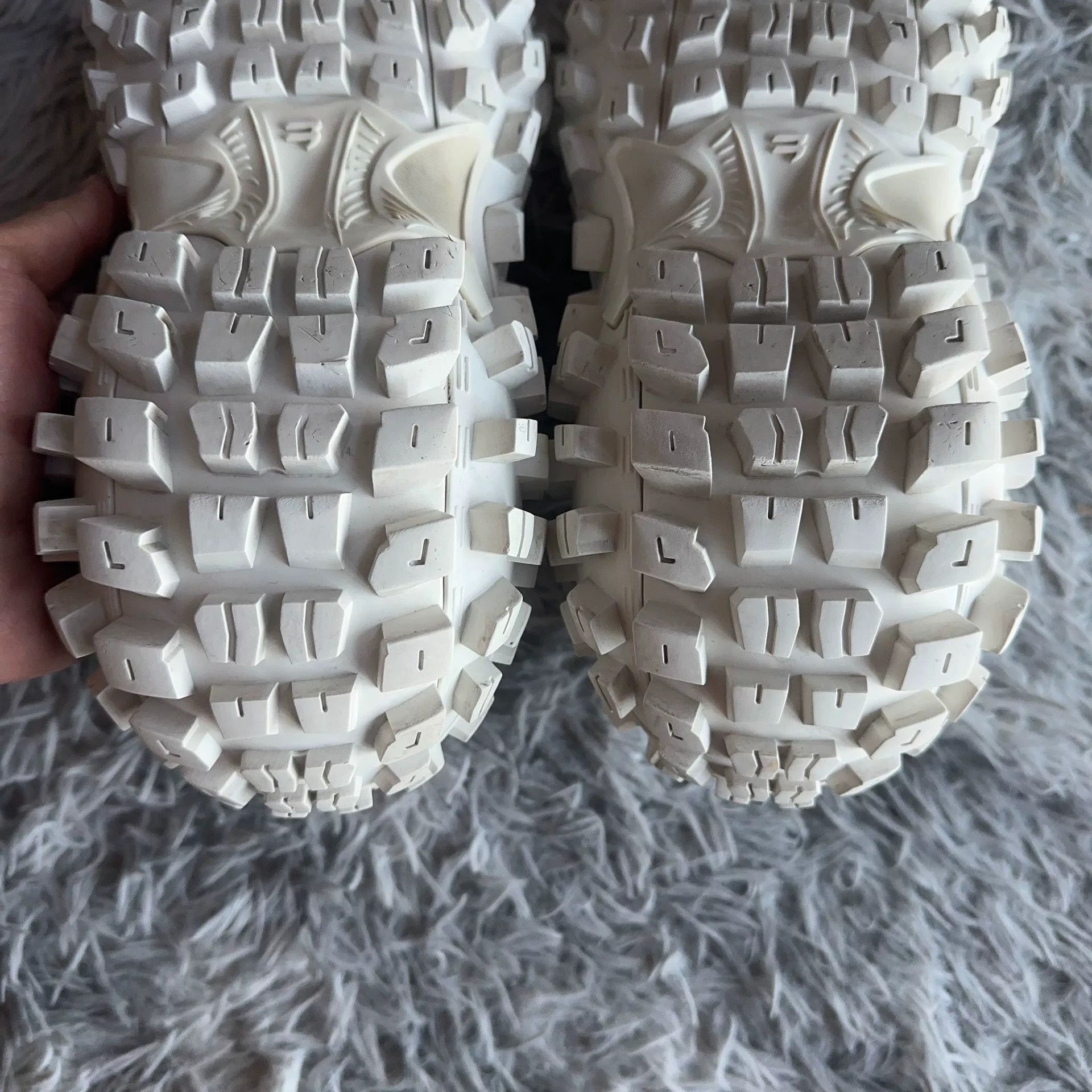 Balenciaga Balenciaga White Lowtop Sneakers 41 Men Size US 8.5 / EU 41-42 - 7 Thumbnail