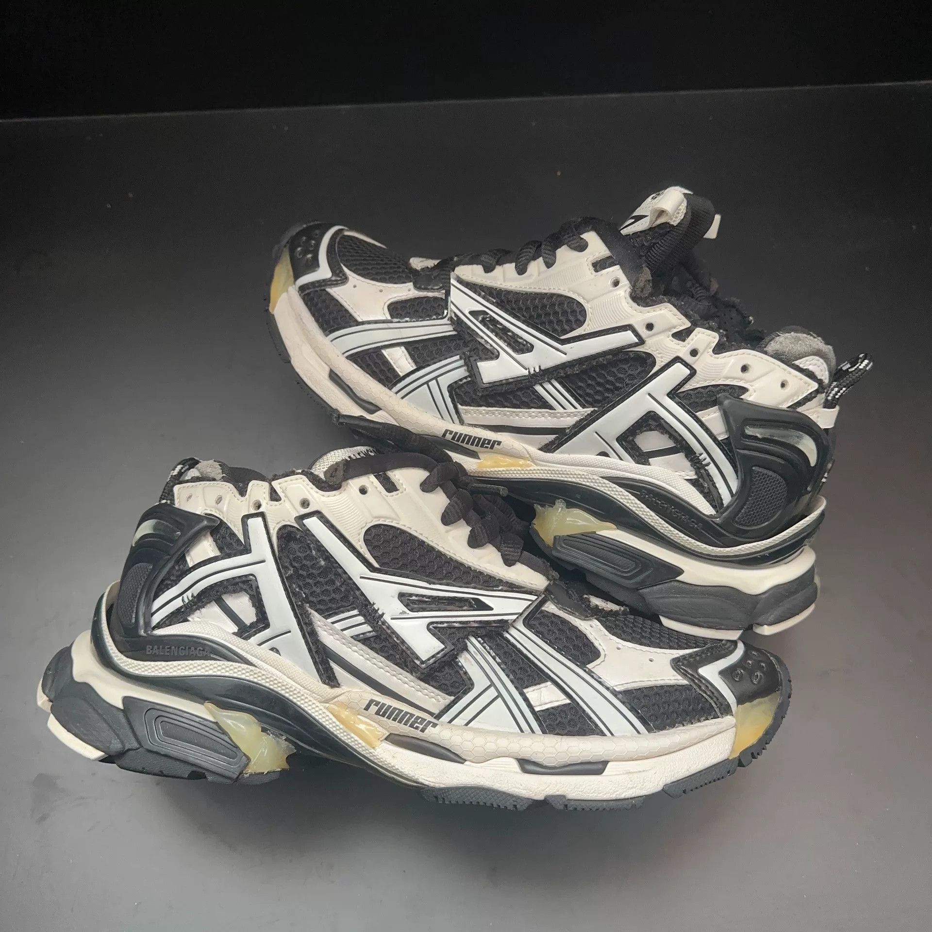 Balenciaga Balenciaga Running Black Lowtop Sneakers 41 Men Size US 8.5 / EU 41-42 - 5 Thumbnail