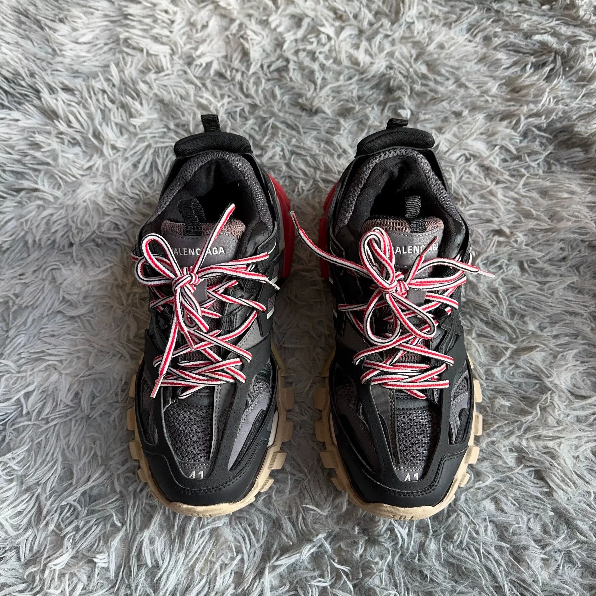Balenciaga Balenciaga Black Lowtop Sneakers 41 Men Size US 8.5 / EU 41-42 - 2 Thumbnail