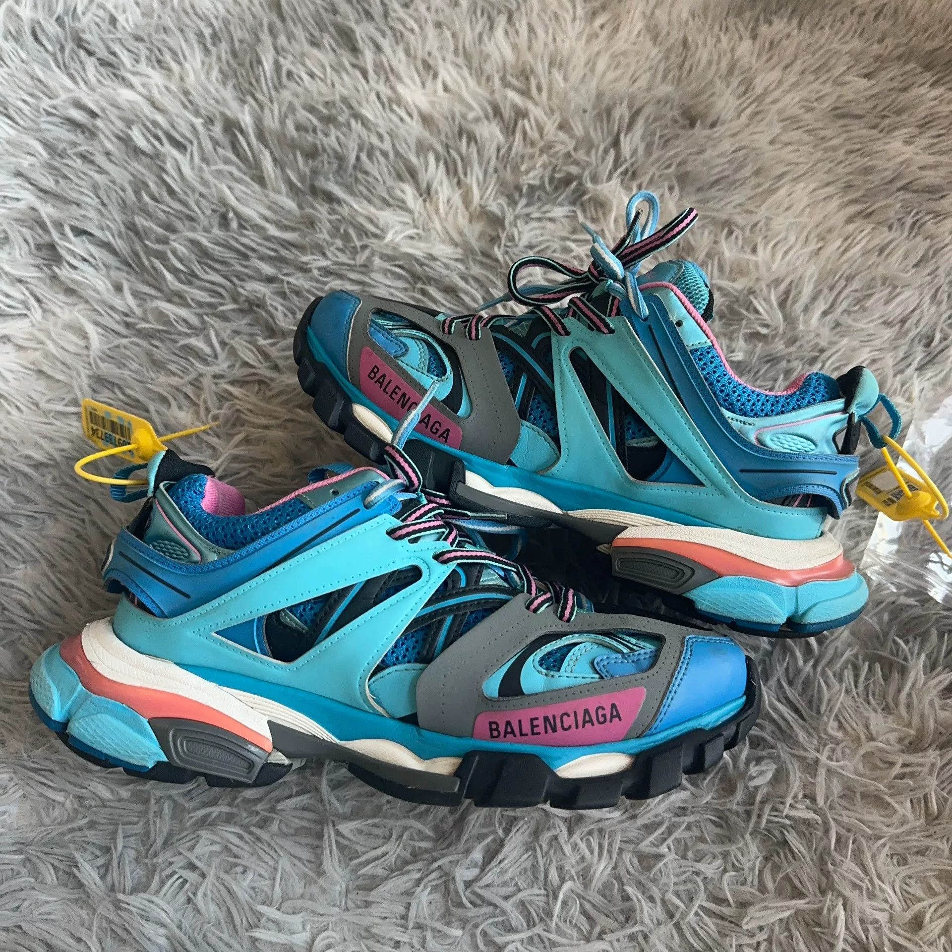 Balenciaga Balenciaga Pink Lowtop Sneakers 38 Men Size US 6 / EU 39 - 5 Thumbnail