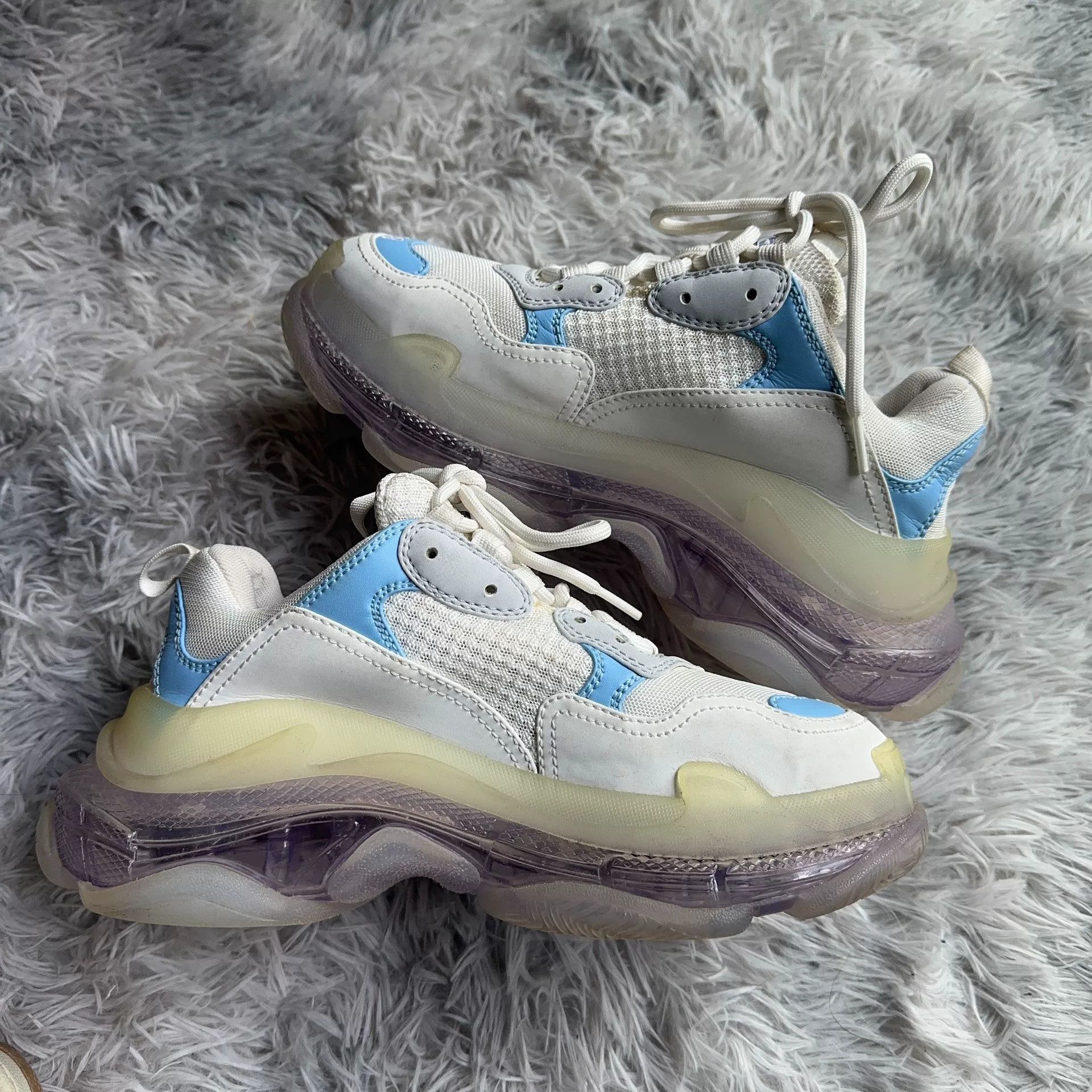 Balenciaga Balenciaga Blue Lowtop Sneakers 38 Women Size US 7.5 / IT 37.5 - 6 Thumbnail