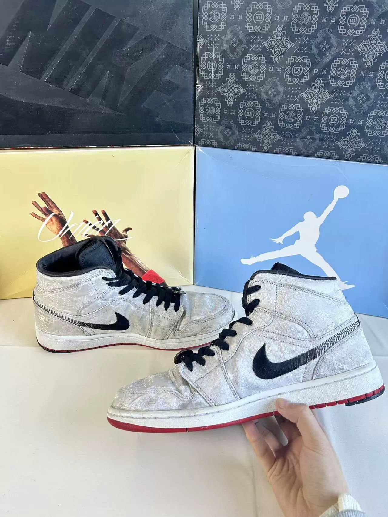 Nike Nike Silk White Lowtop Sneakers 44.5 Men Size US 11 / EU 44 - 5 Thumbnail
