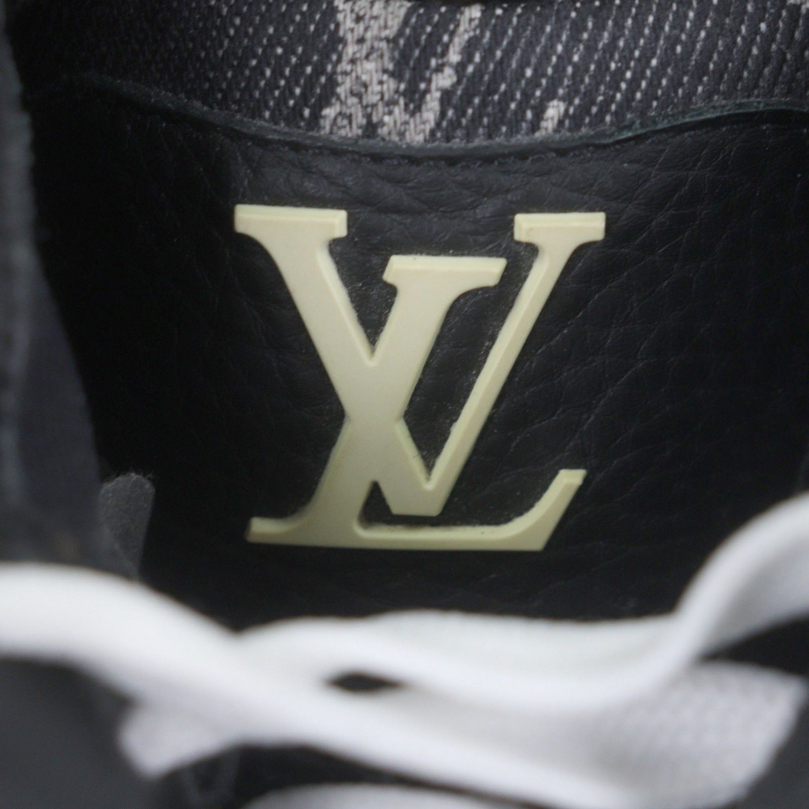 Louis Vuitton Louis Vuitton Louis Vuitton Monogram Denim Low Cut Sneakers Leather Shoes 1ACQL7 DUTY FREE for USA Size ONE SIZE - 7 Thumbnail
