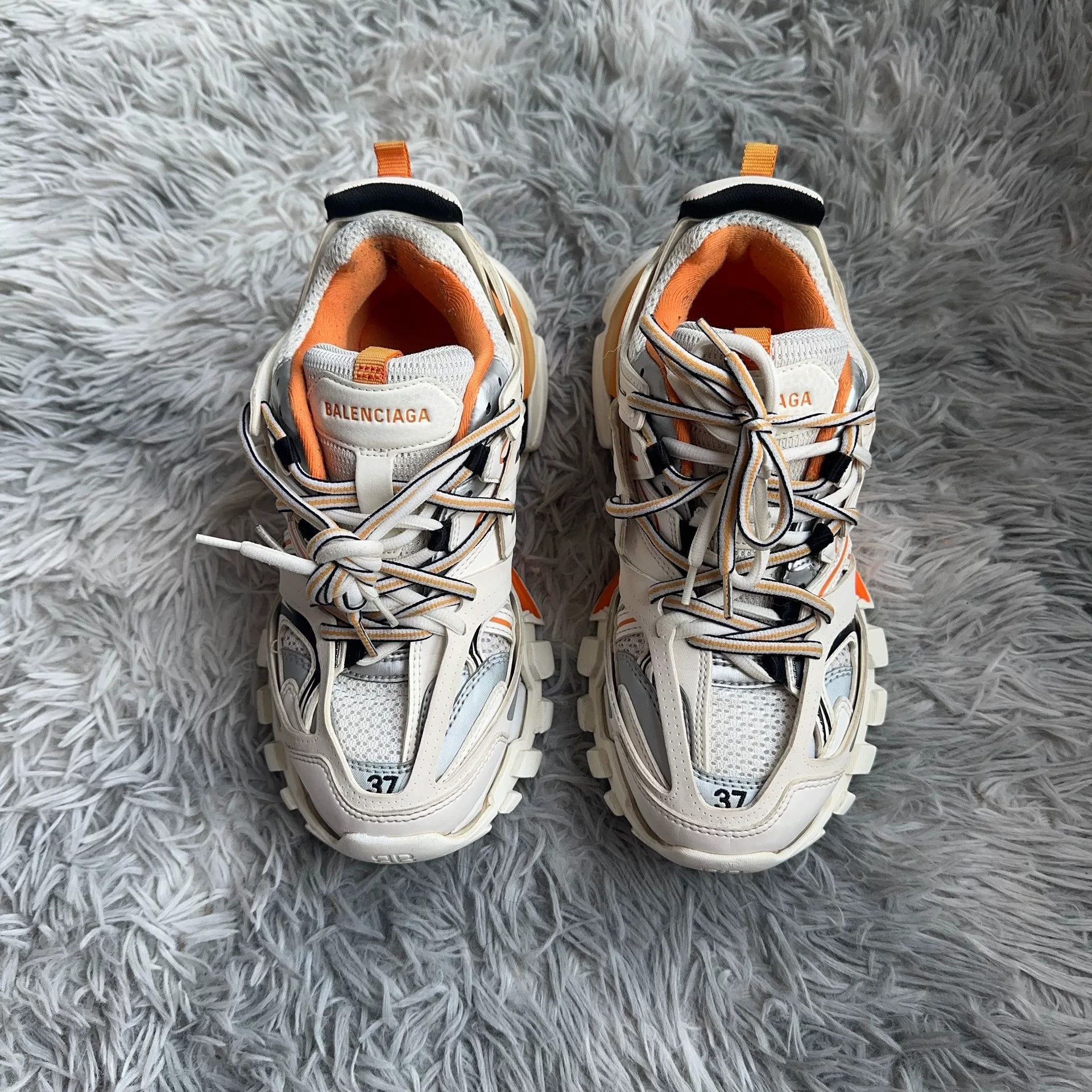 Balenciaga Balenciaga White Lowtop Sneakers 37 Women Size US 6.5 / IT 36.5 - 2 Thumbnail