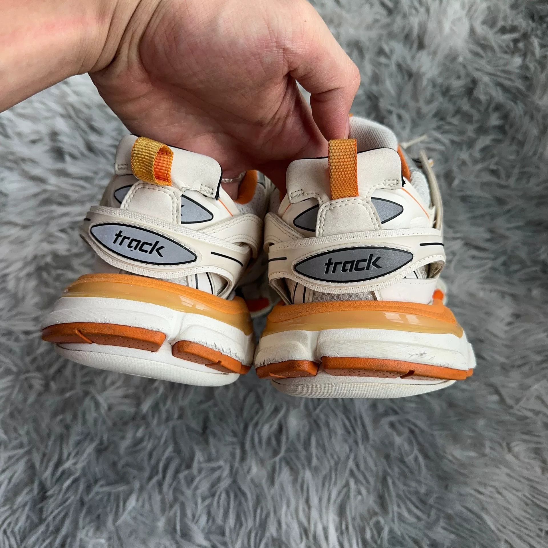 Balenciaga Balenciaga White Lowtop Sneakers 37 Women Size US 6.5 / IT 36.5 - 3 Thumbnail