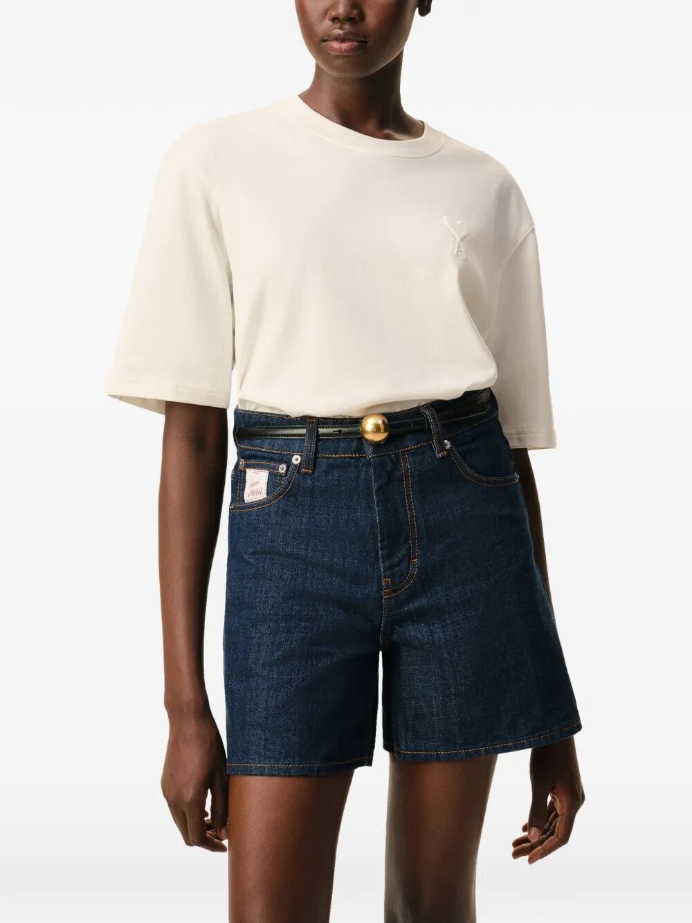 AMI BIG "AMI DE COEUR" EMBOSSED TSHIRT Size L / US 10 / IT 46 - 2 Thumbnail