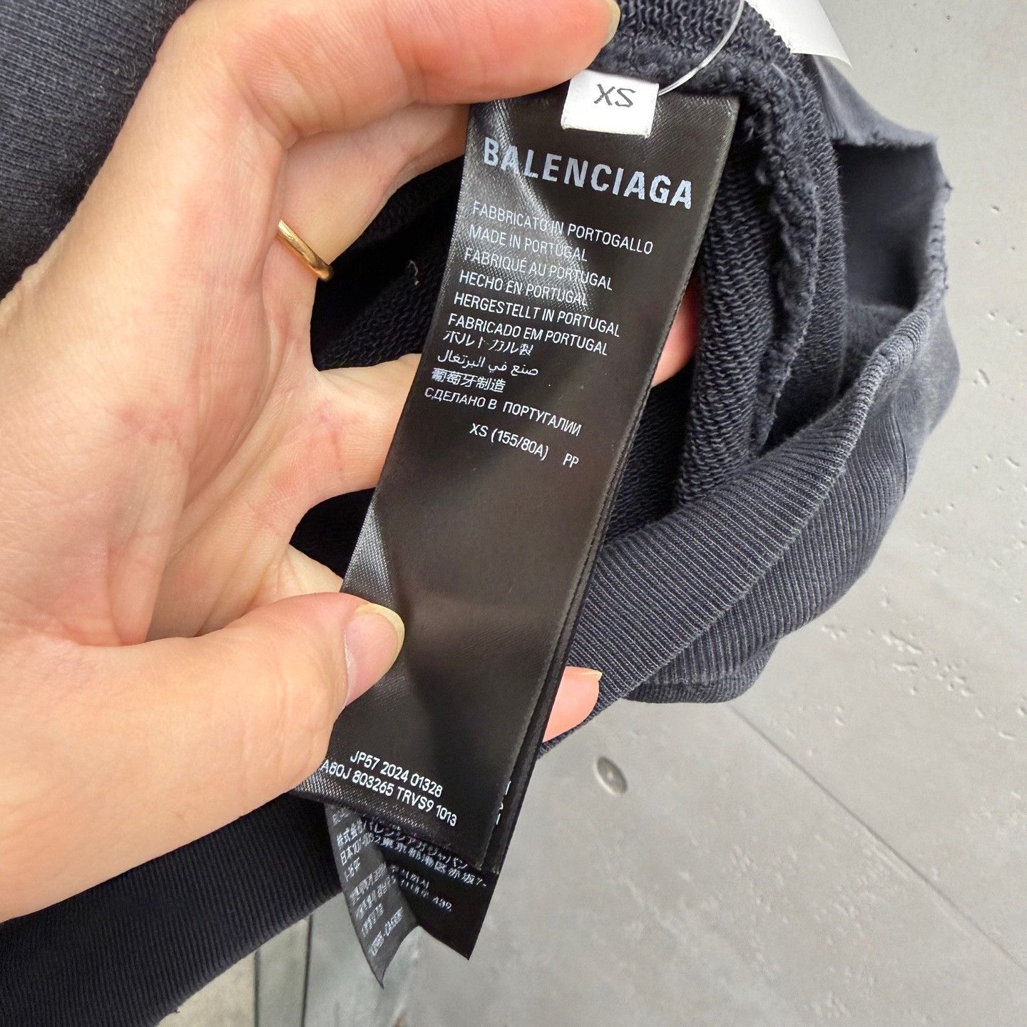 Balenciaga Balenciaga Retro Black Hoodie XS Men Size US XS / EU 42 / 0 - 4 Thumbnail