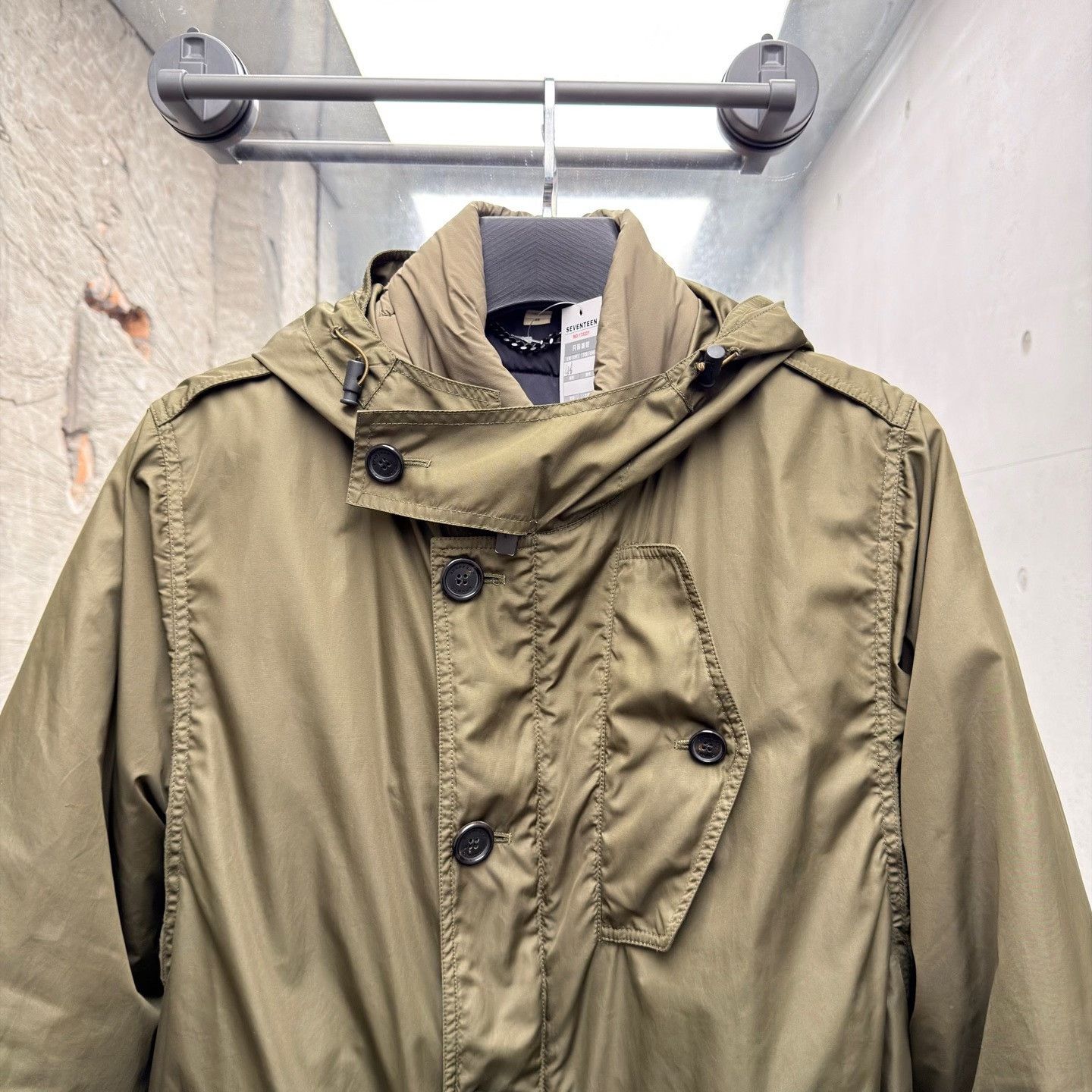 Burberry Burberry Green Light Jacket 46 Men Size US L / EU 52-54 / 3 - 3 Thumbnail